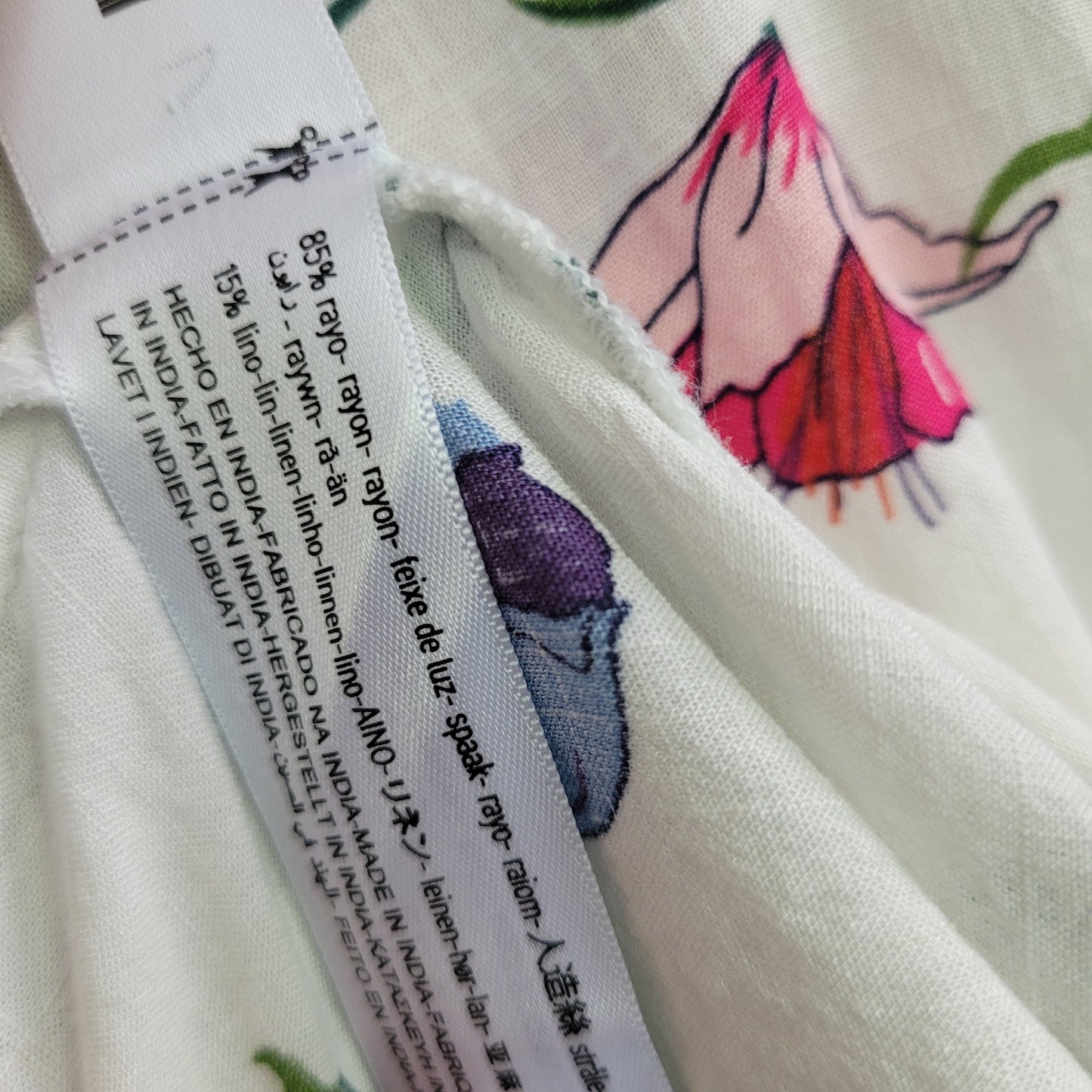 White Floral Linen Blend Button-Up Shirt - Porter & Ash (M)