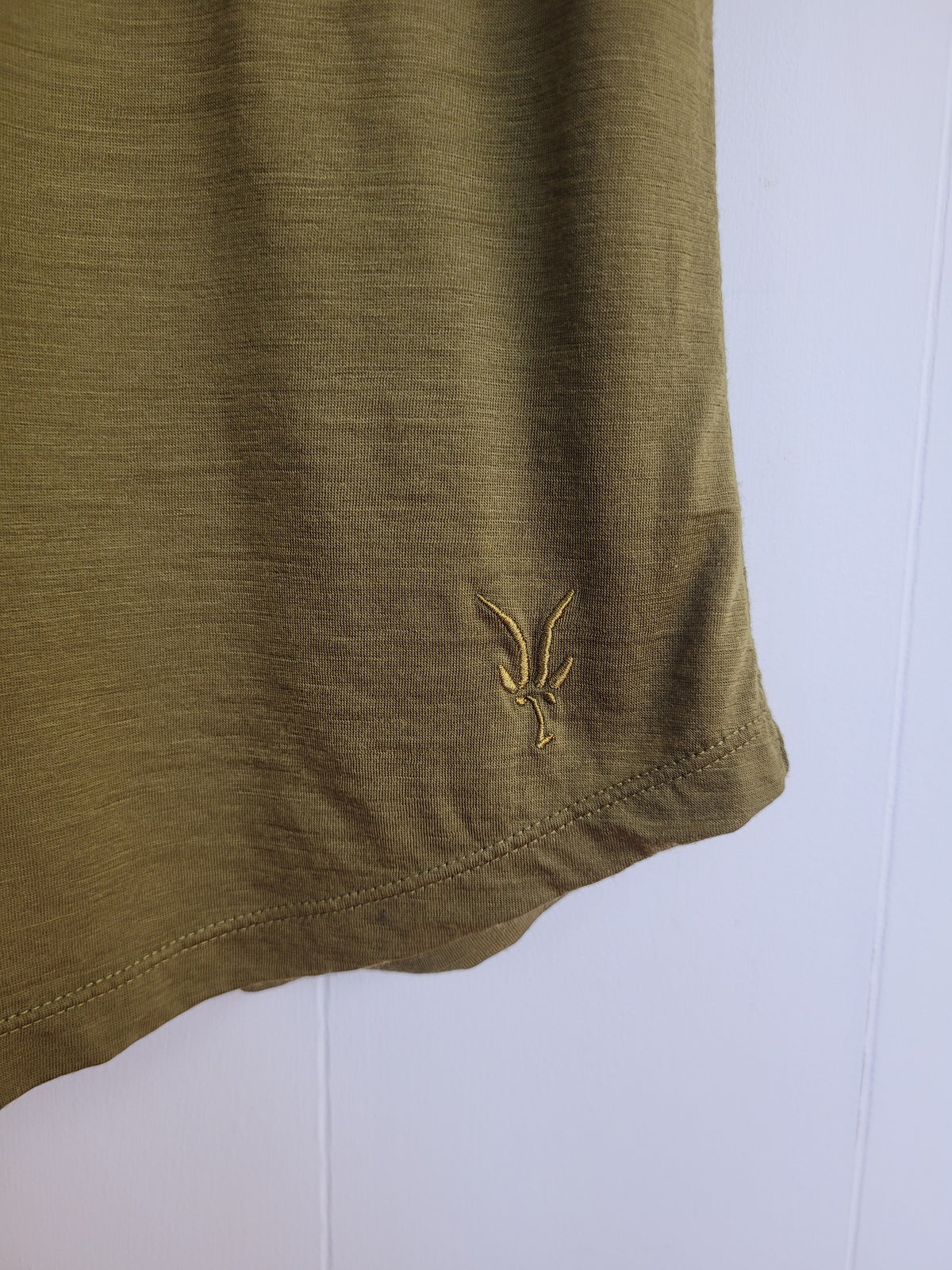 Ibex Mens Medium Olive Green 100% Merino Wool Graphic T-Shirt