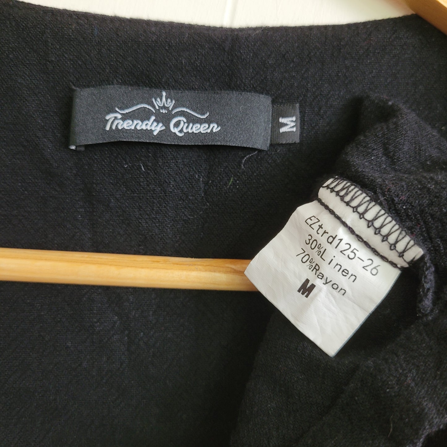 Black Linen Blend Cropped Tank - Trendy Queen (M)