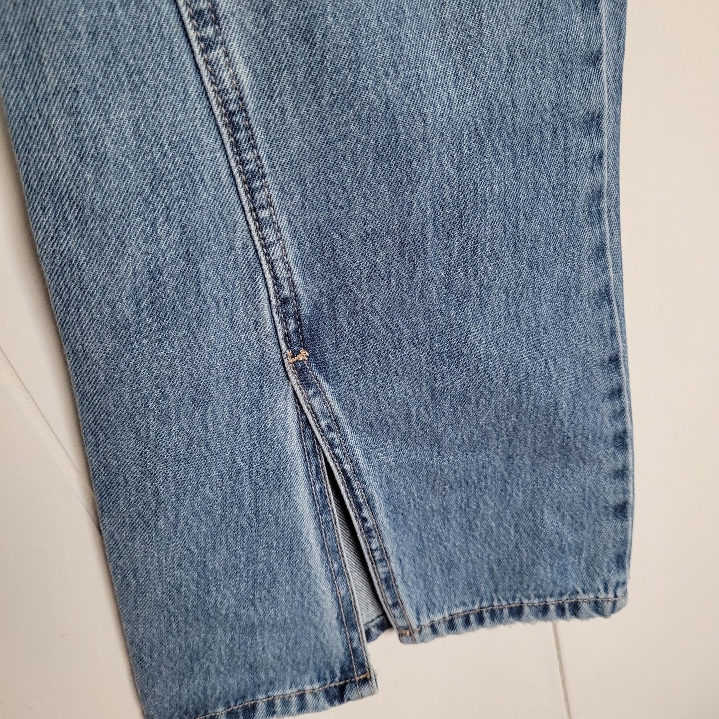 Light Wash Flare Jeans – Hidden Jeans (Size 29)