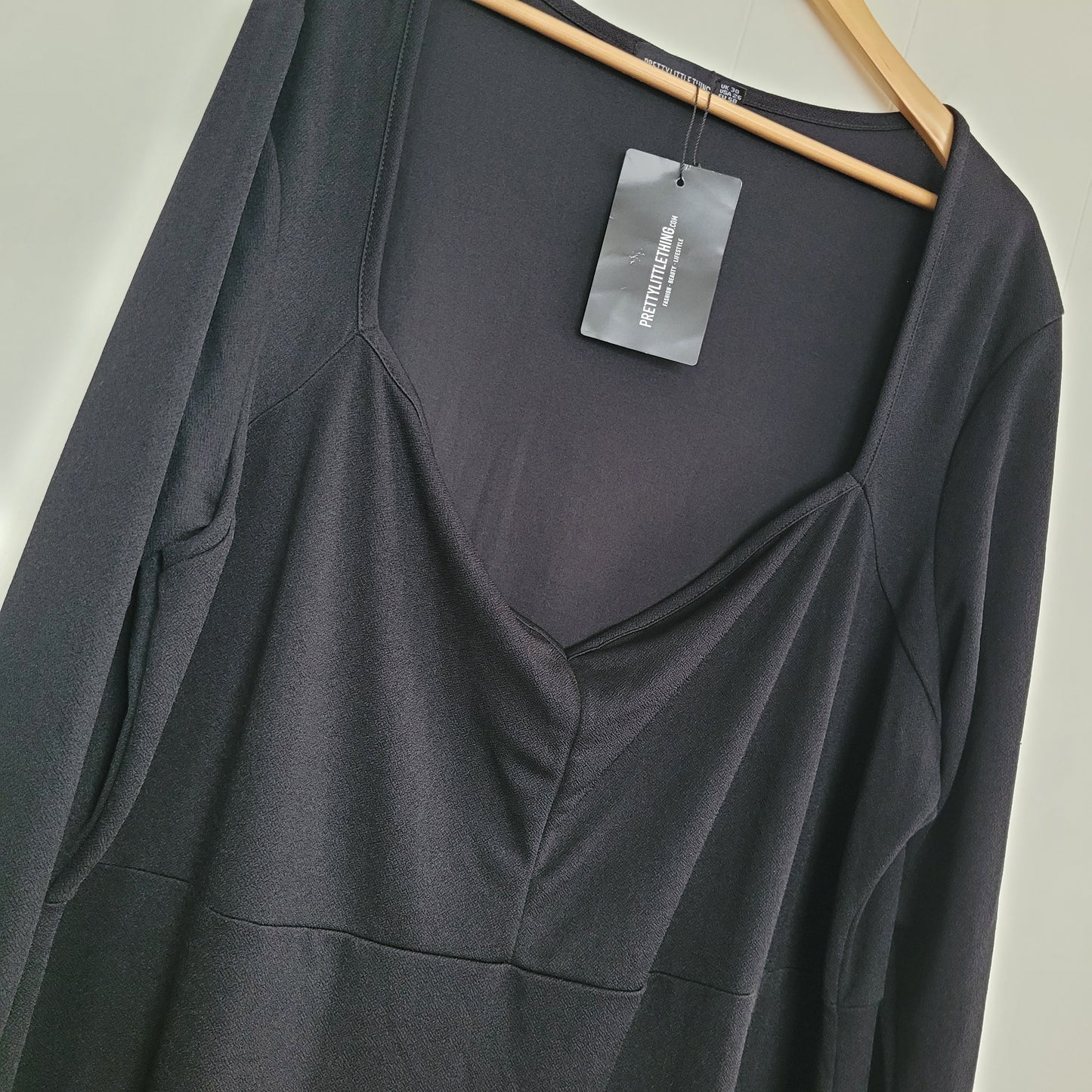 Black Long Sleeve Midi Dress – PrettyLittleThing (Plus Size 5XL)