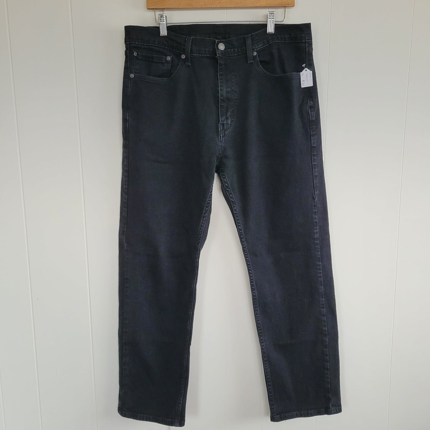 Black Men's Straight Jeans - Levi's (Size 36)