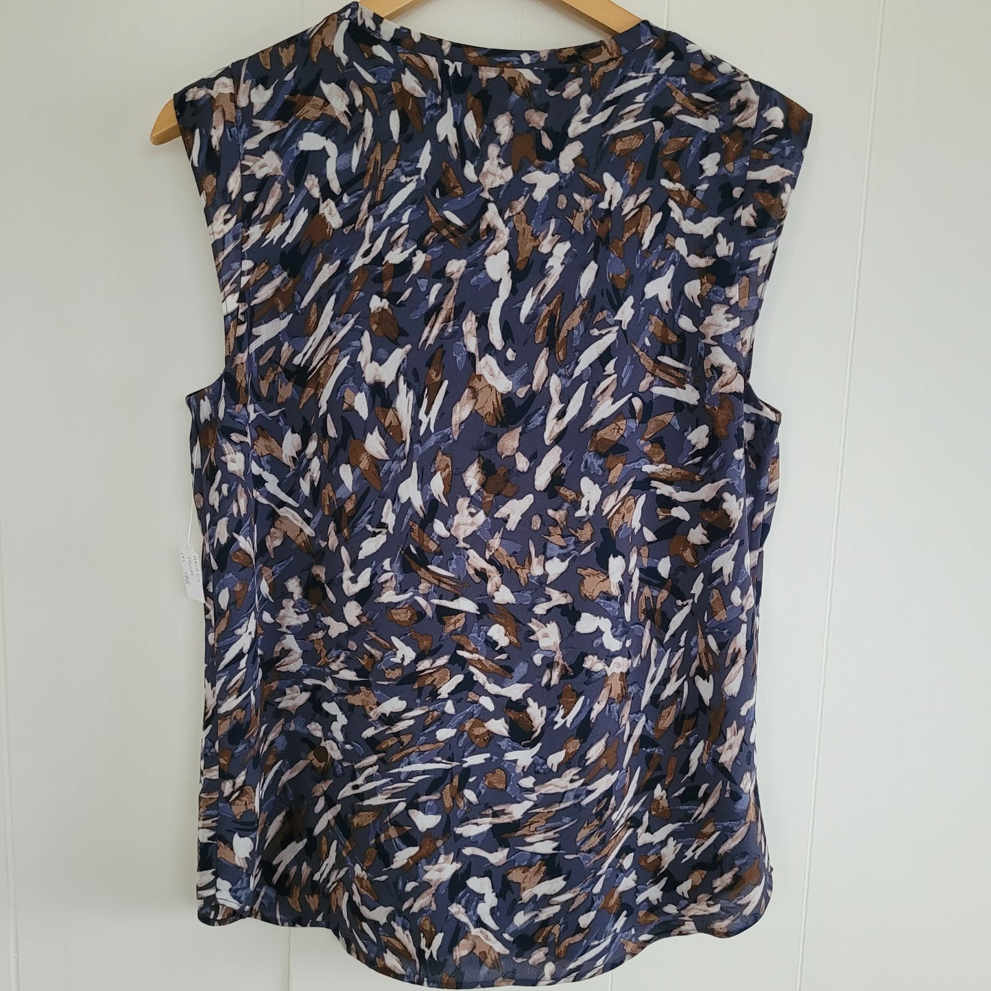 Blue Abstract Print Sleeveless Blouse - RW&Co (M)