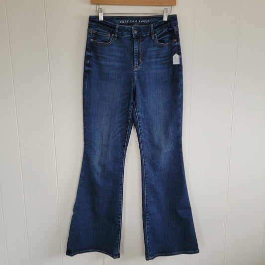 Medium Wash High-Rise Flare Jeans - American Eagle (Size 10 Regular)