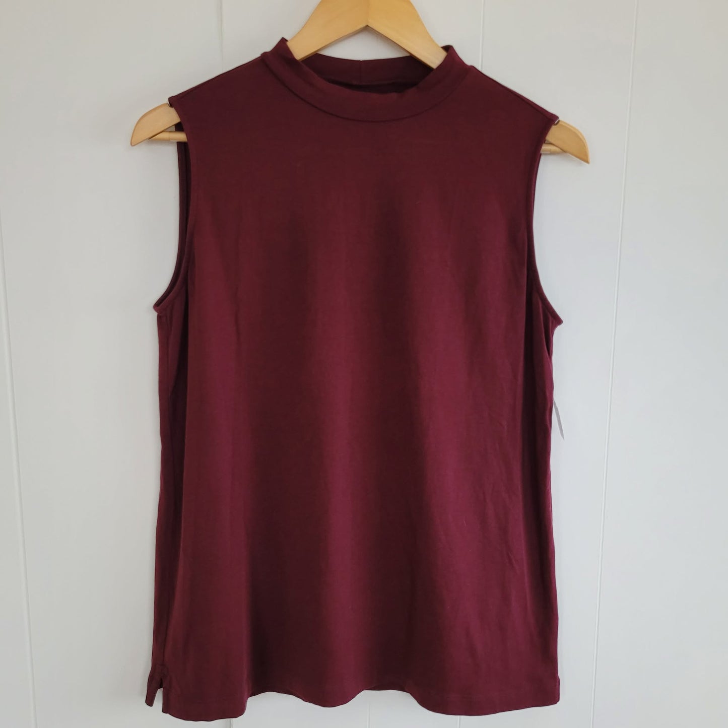 Burgundy Sleeveless Mock Neck Top - Lands' End (M)