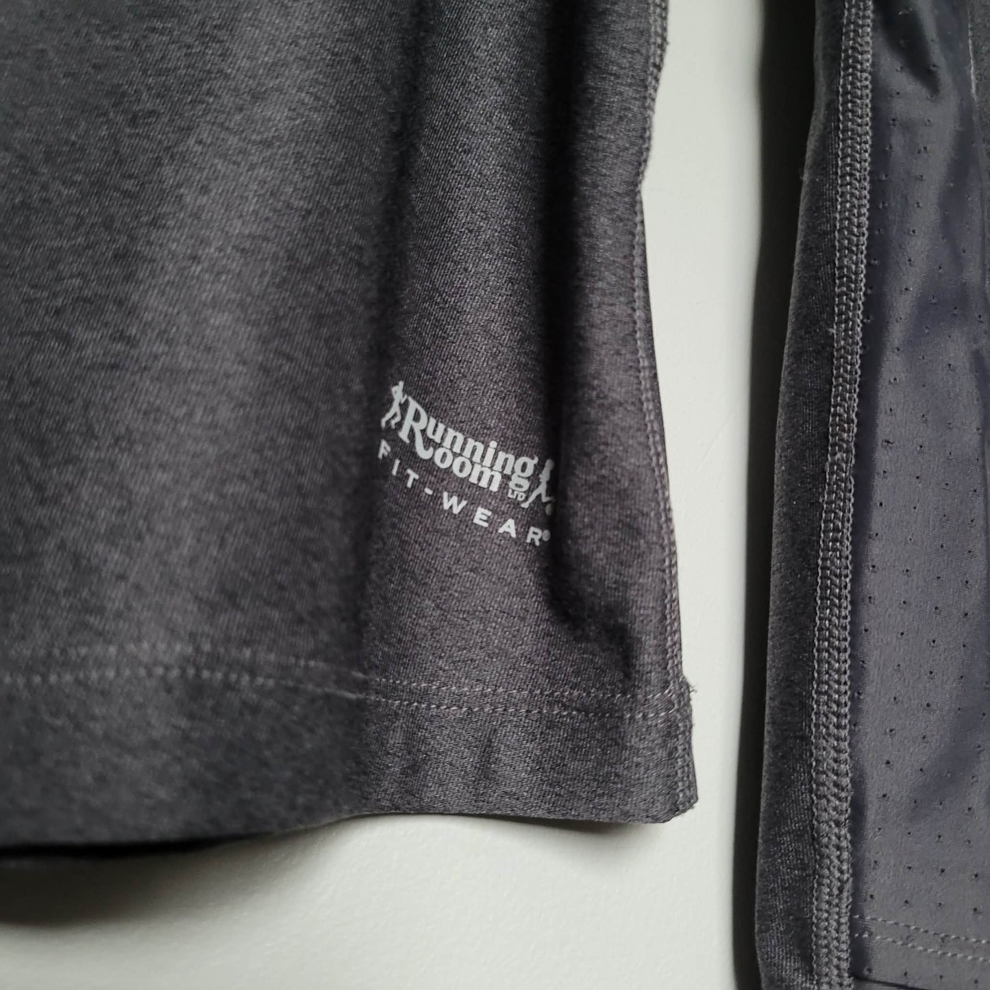 Charcoal Athletic Fit Top - Running Room (S)