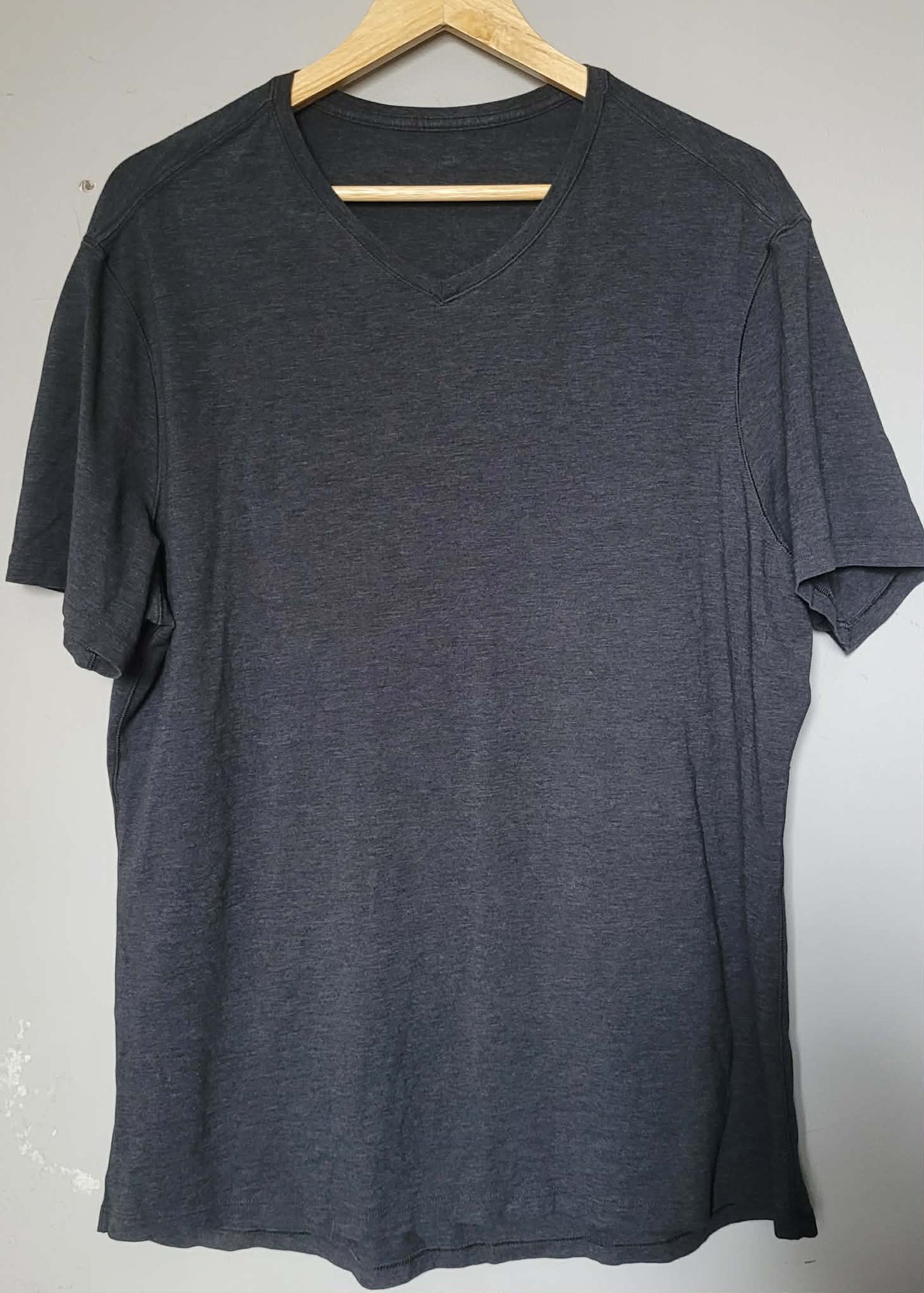 Grey Men's V-Neck Tee - Lululemon (L)