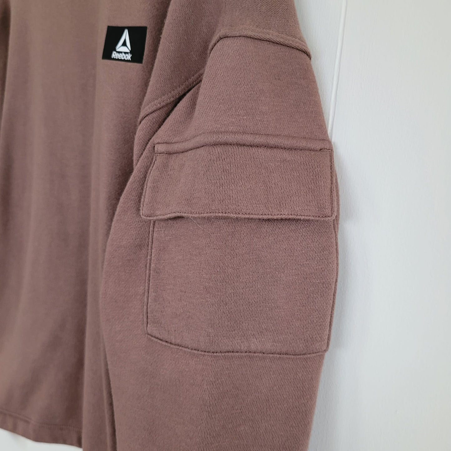 Taupe Cropped Mock Neck Sweatshirt - Reebok (M)