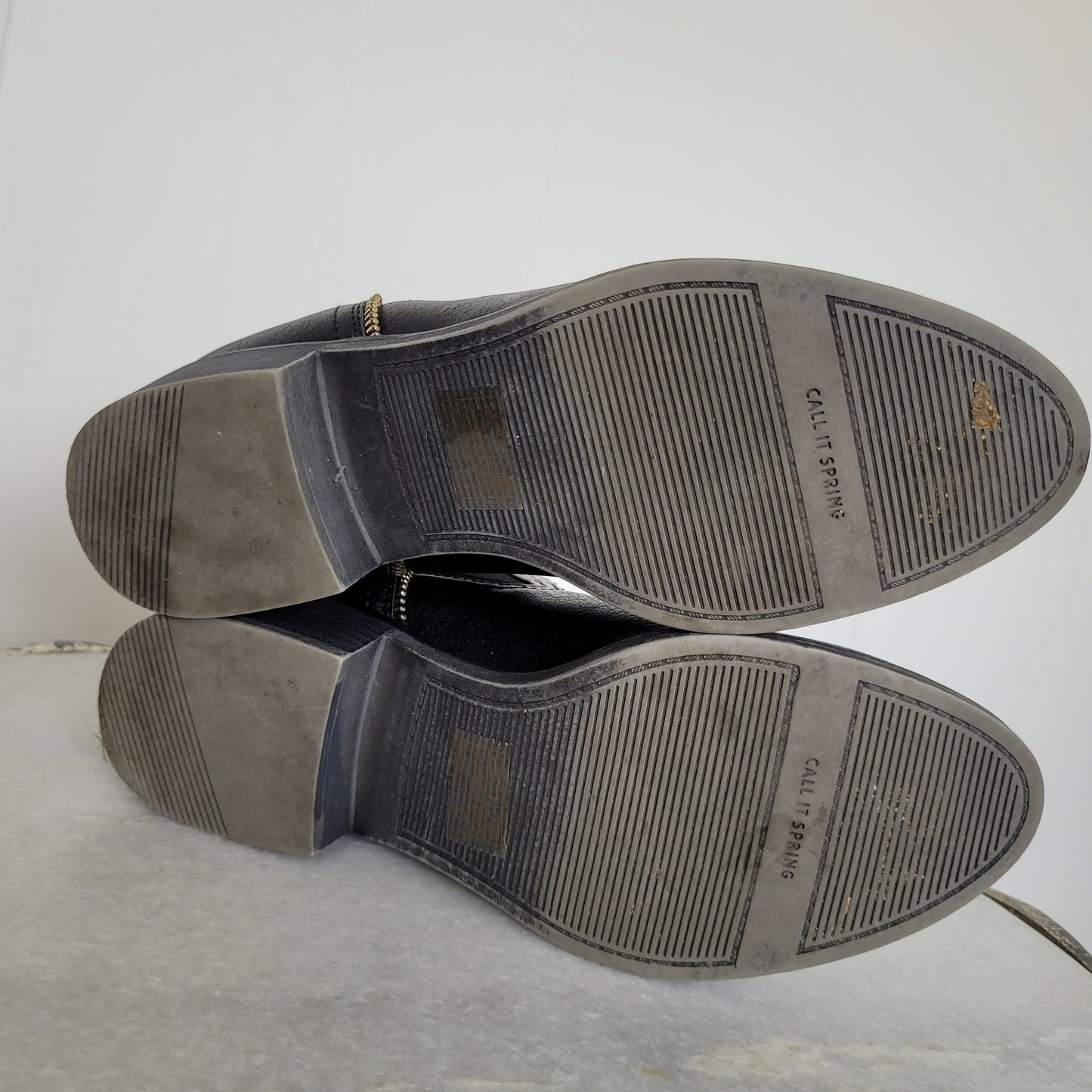 Black Chelsea Ankle Boots – Call It Spring (Size 6)