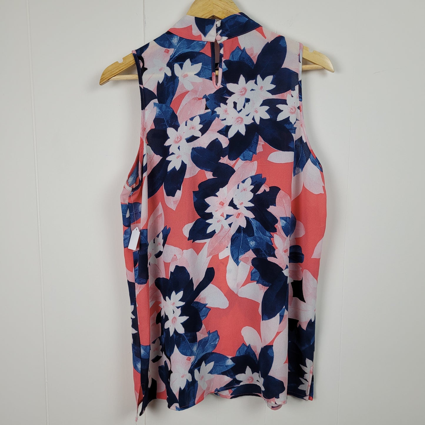 Coral Floral Sleeveless Blouse - Counterparts (XL)