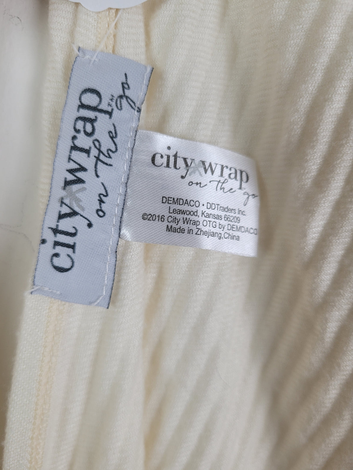 City Wrap O/S Ivory Ribbed Waterfall Scarf Vest
