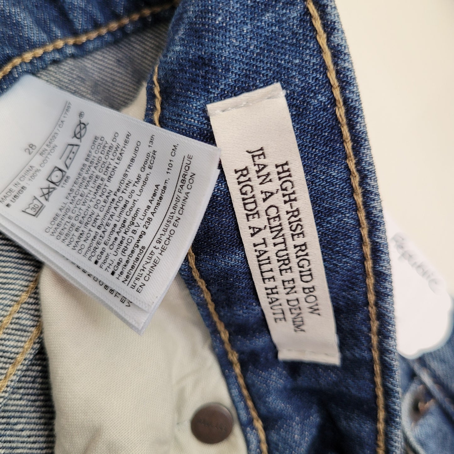 High-Rise Rigid Bow Jeans - Banana Republic (Size 28)