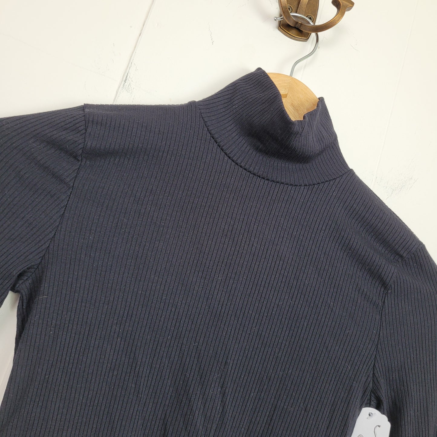 Black Ribbed Turtleneck Crop Top - Wilfred (XS)