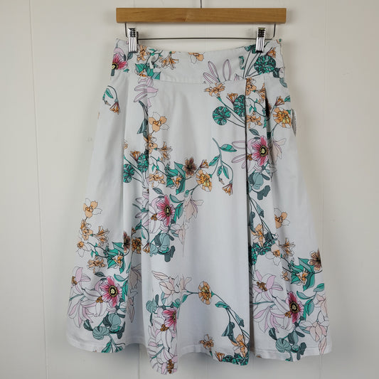 White Floral A-Line Skirt - Le Château (Size 4)