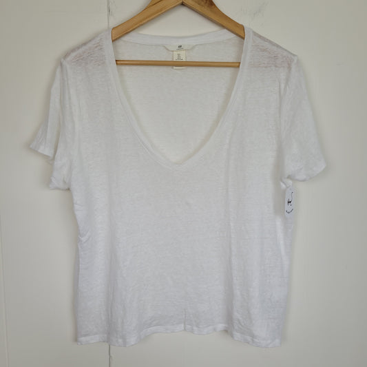 White Linen V-Neck Tee - H&M (Large)