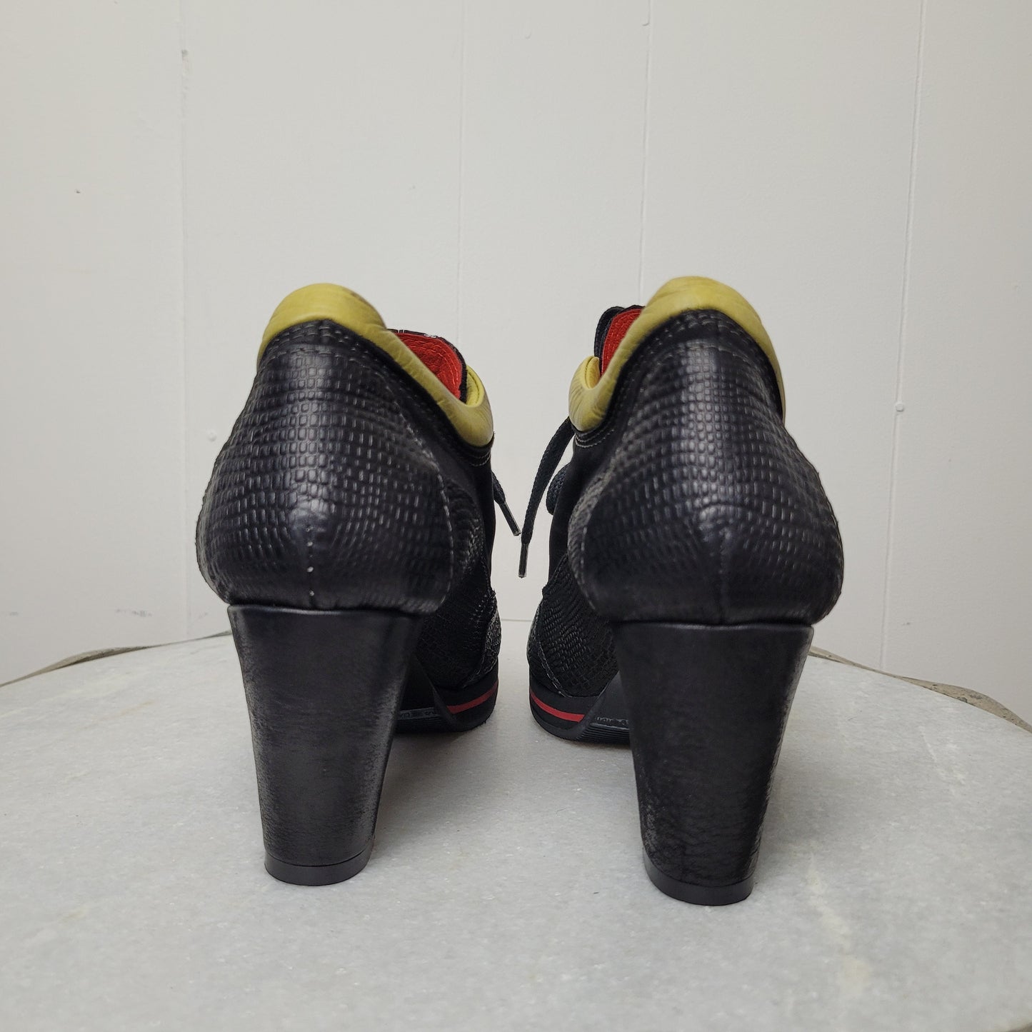 Black Leather Lace-Up Heels - Eva & Claudi (EU 36)