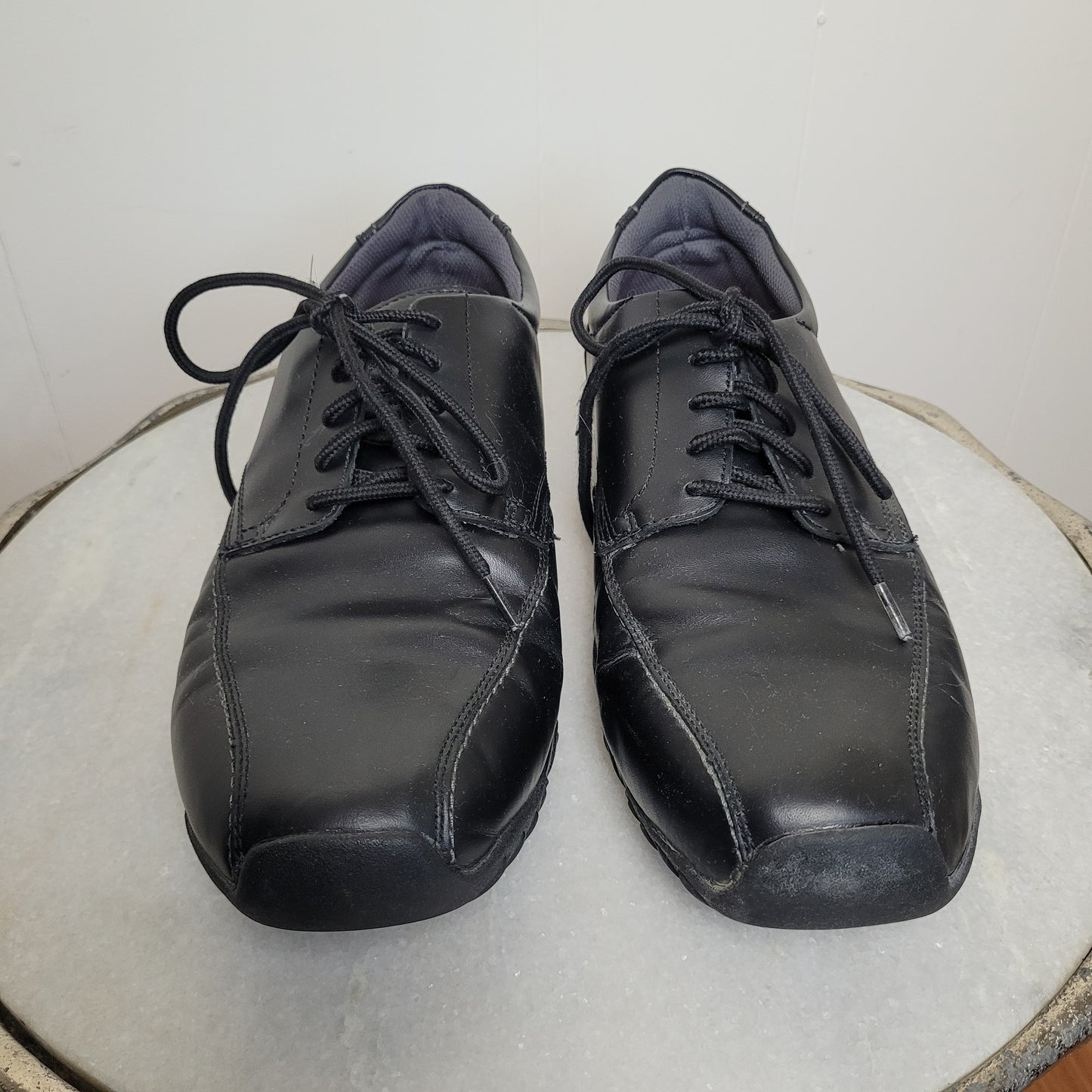 Black Slip-Resistant Work Shoes - Wolverine (Size 10.5)