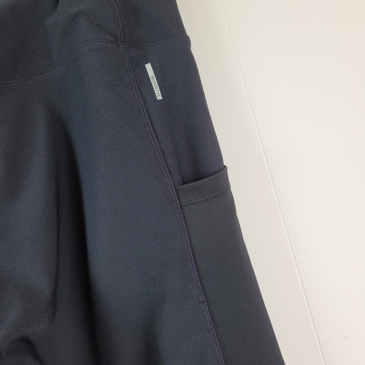 Black Mesh Detail Active Leggings - Mondetta (Size XXL)