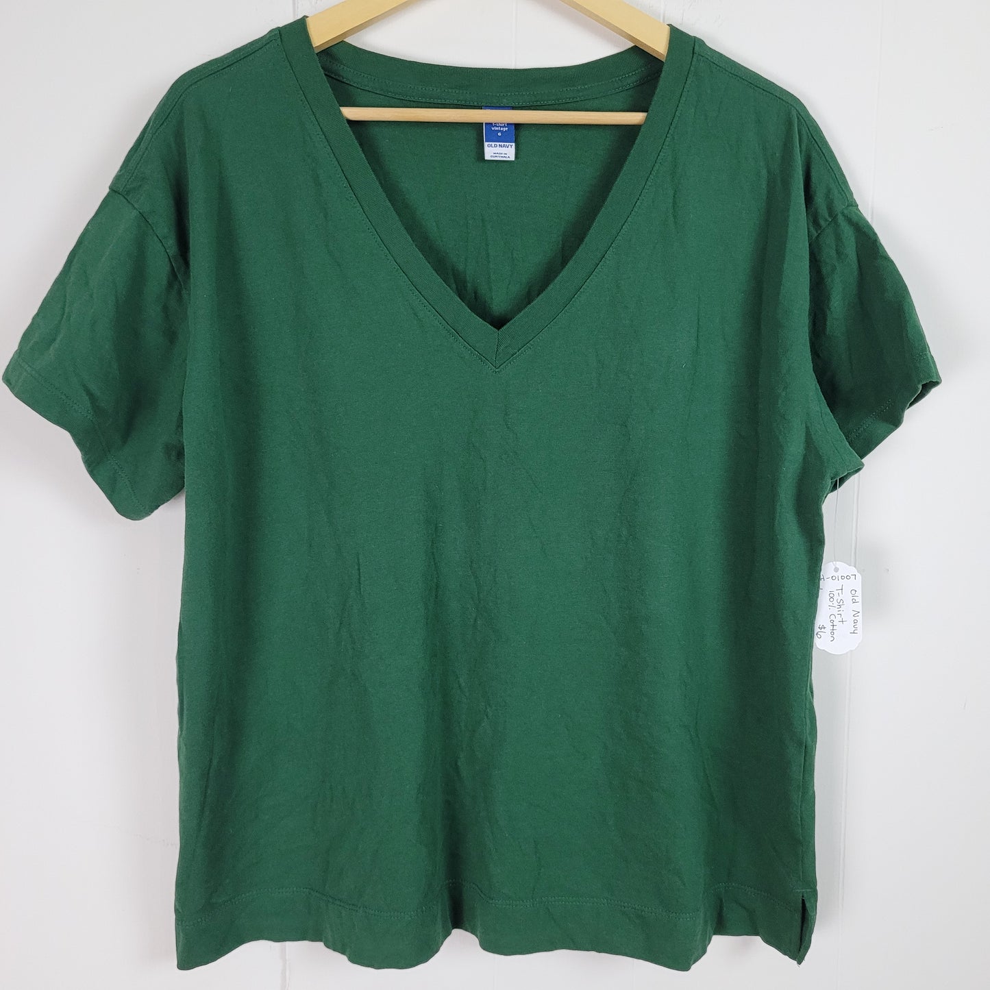 Field Green Vintage V-Neck T-Shirt - Old Navy (Large)