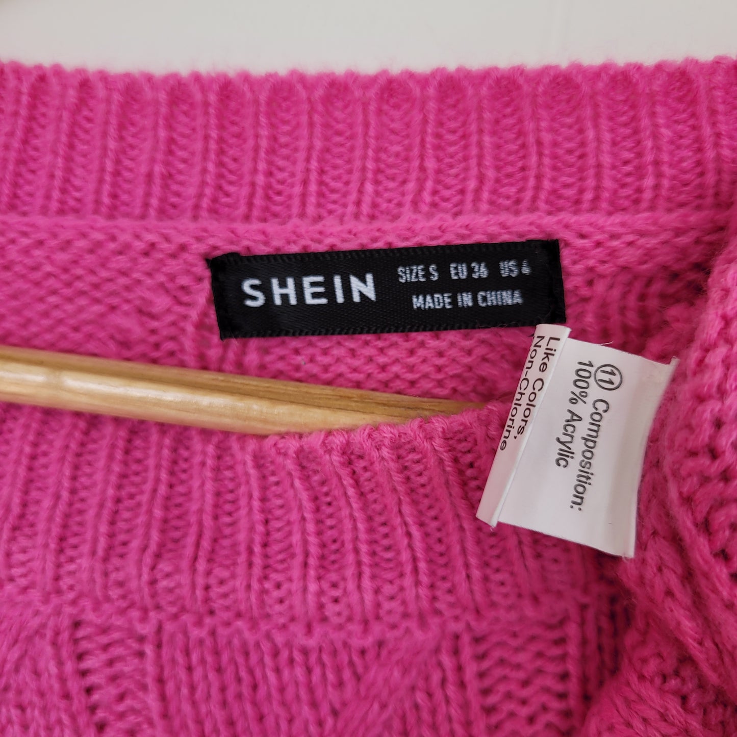 Hot Pink Cropped Cable Knit Sweater - SHEIN (Size S)