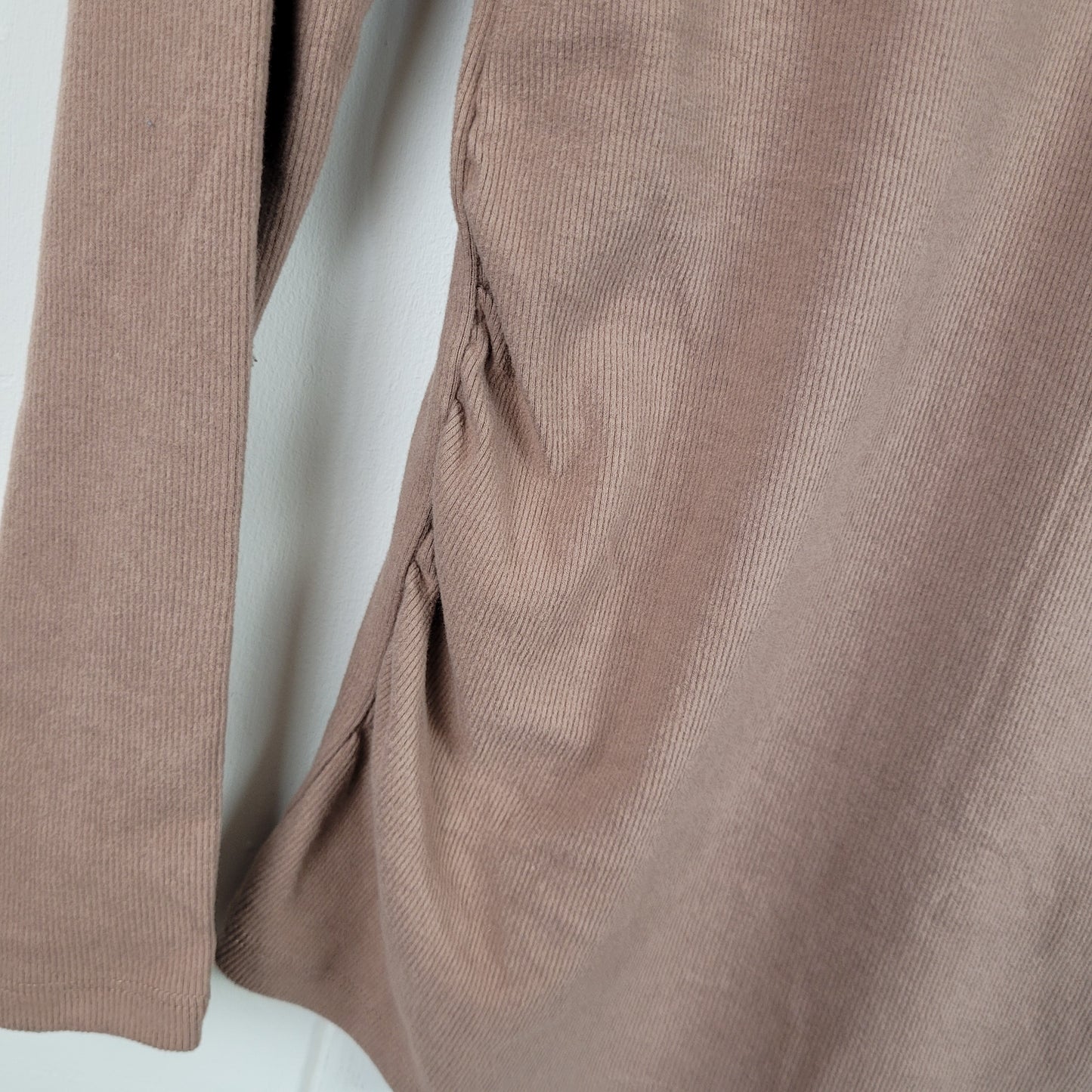 Mocha Ribbed Maternity Long Sleeve Top - Old Navy (Medium)