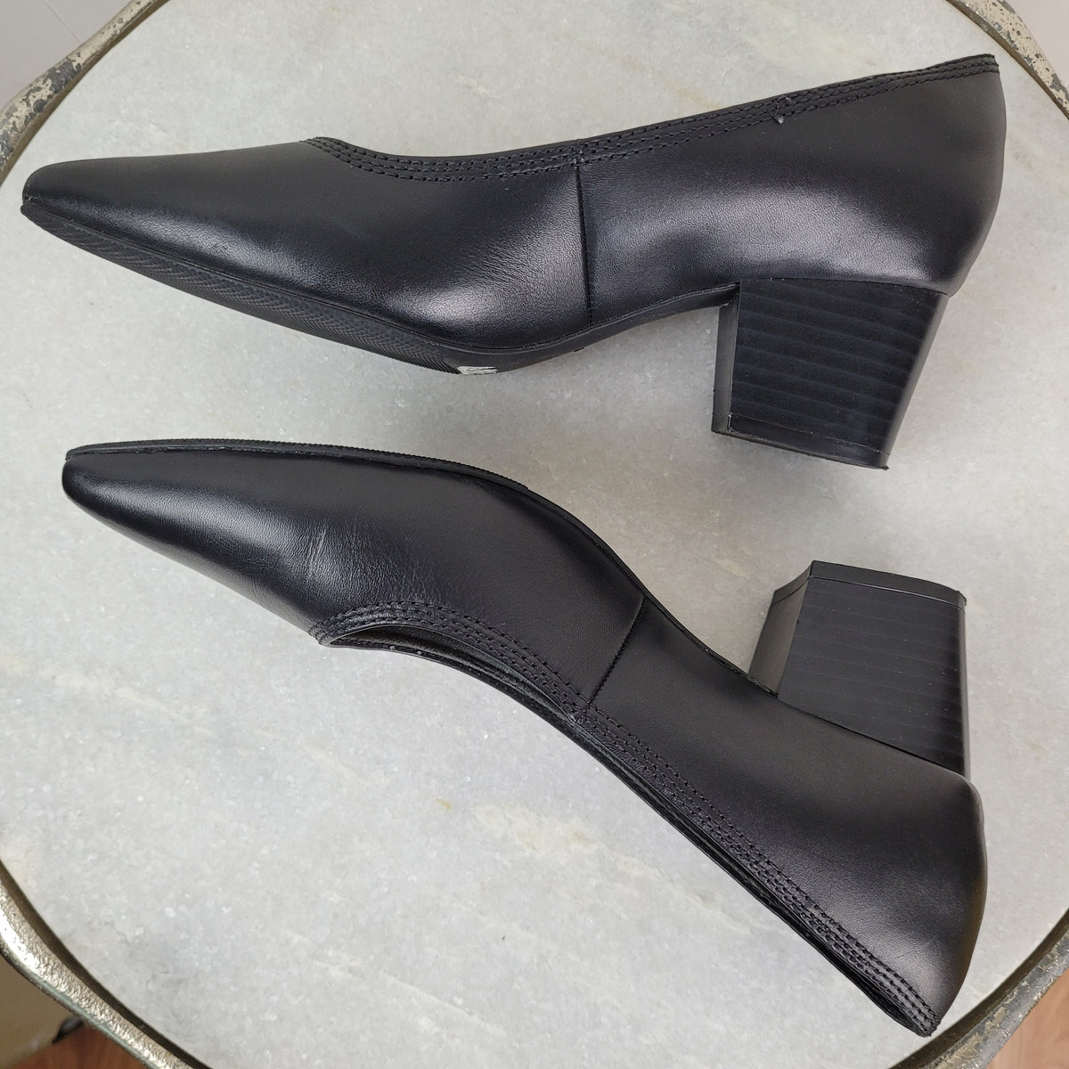 Black Leather Pointed-Toe Pumps - Clarks Collection (Size 7.5)