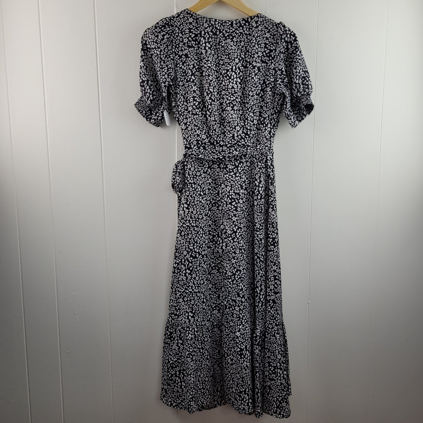 Black & White Floral Midi Wrap Dress - Dynamite (XXS)