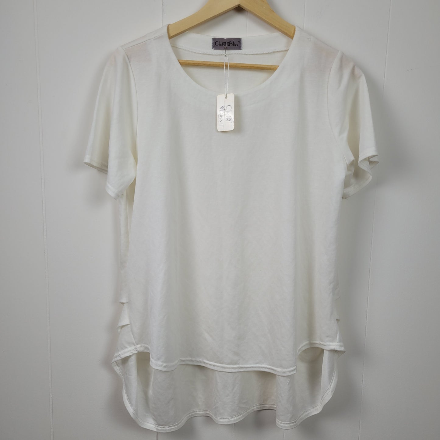 White High-Low Short Sleeve Tee - Cherie Bliss