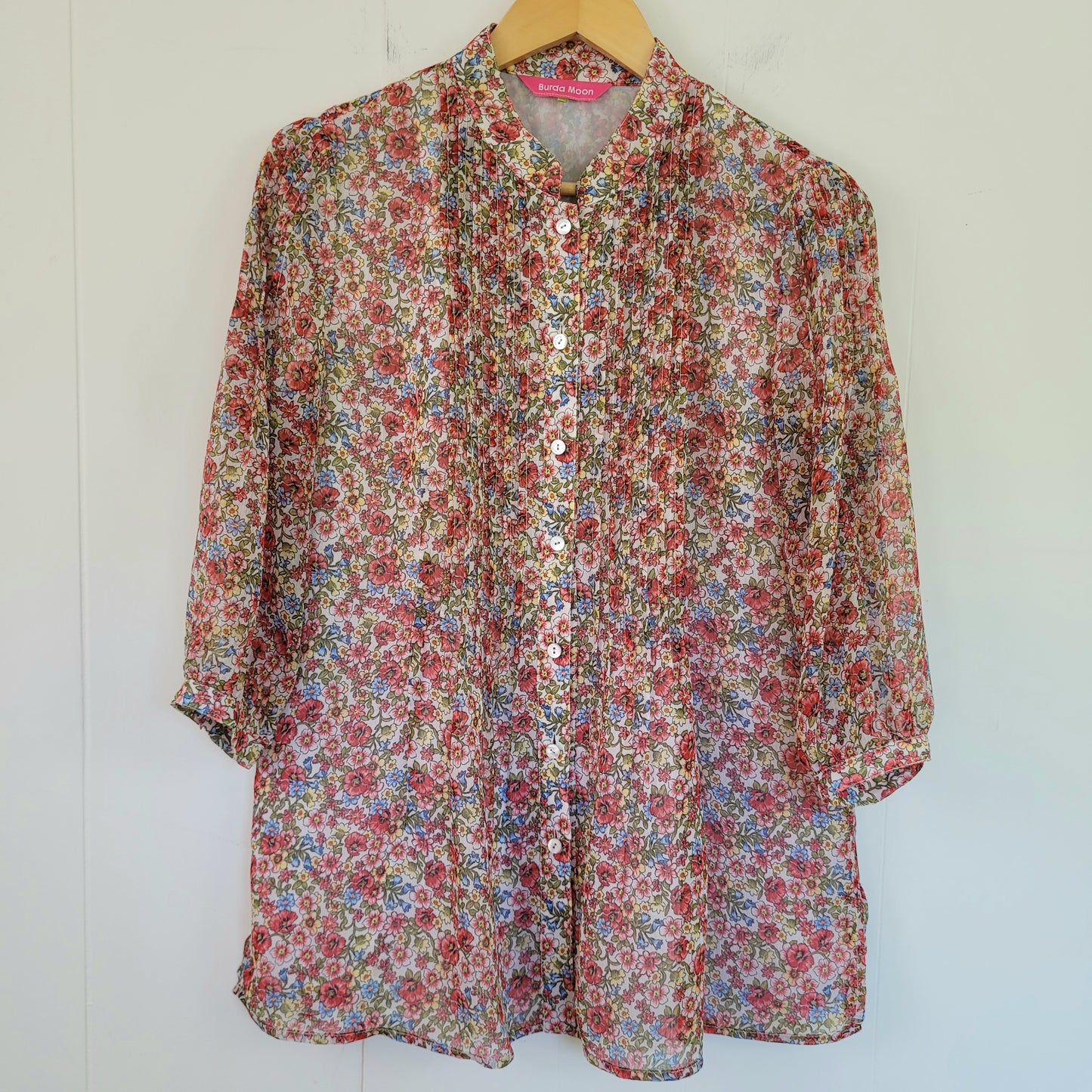 Floral Pintuck Button-Up Blouse - Burda Moon (Medium)