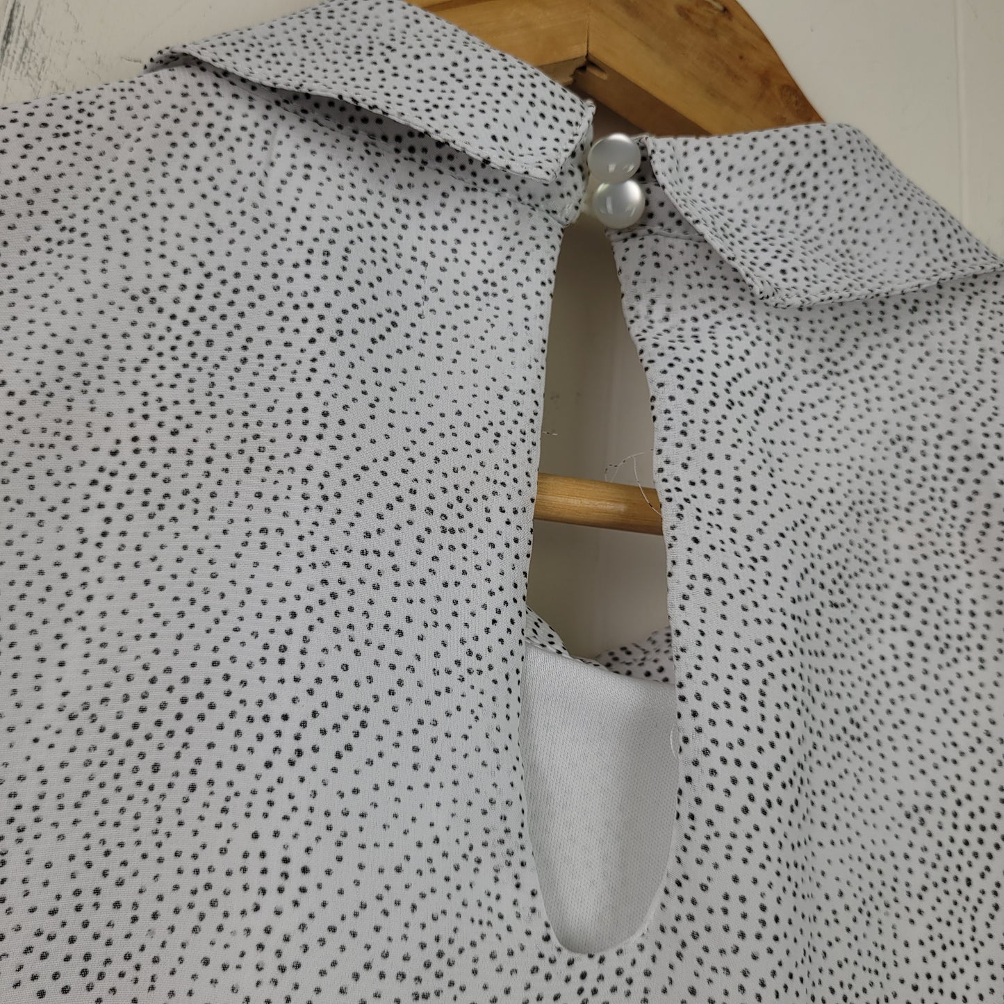 White Speckled Mock Neck Sleeveless Blouse - Cleo (Size L)