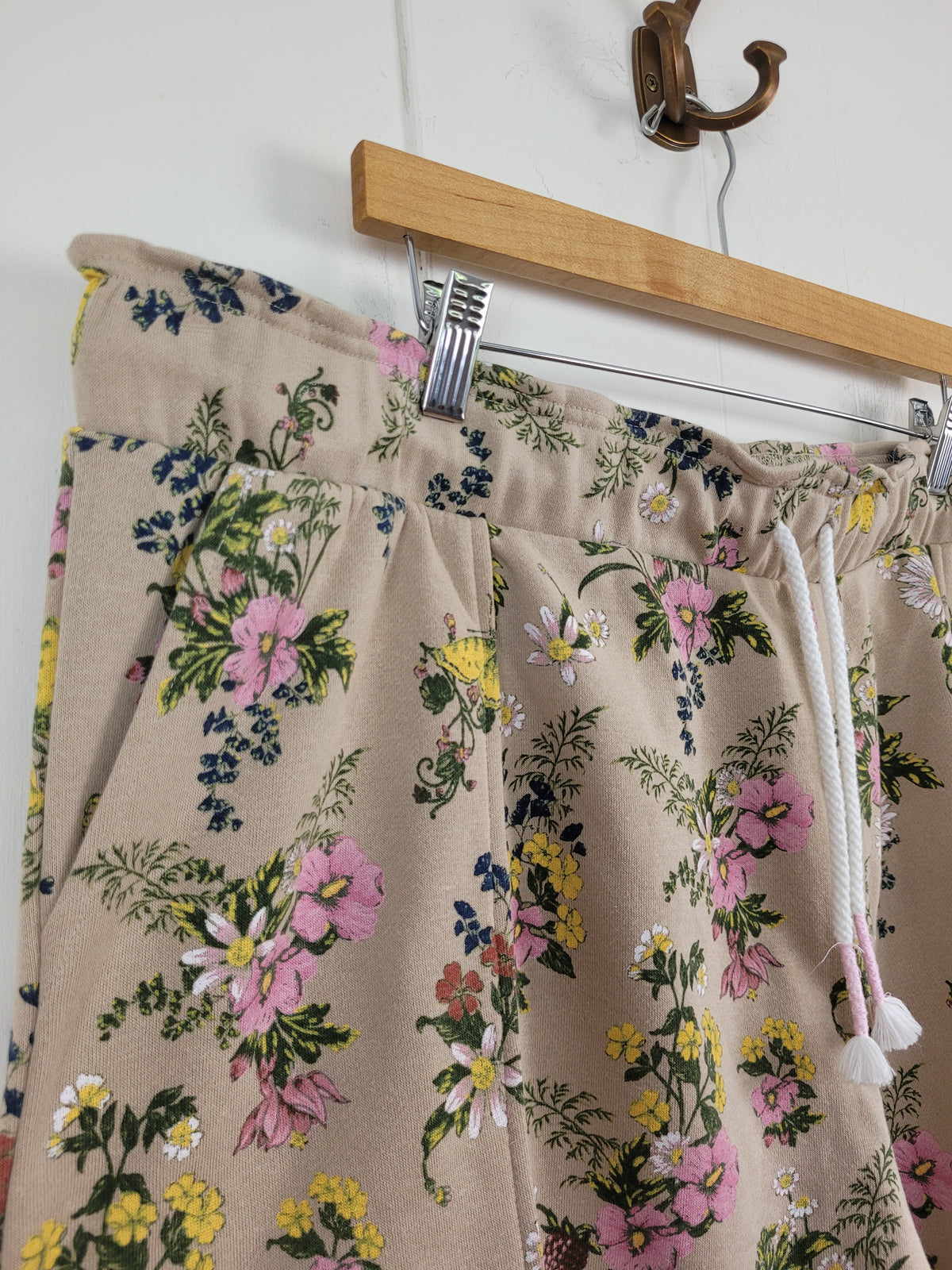 MyStyle Size 2X Beige Floral Drawstring Shorts