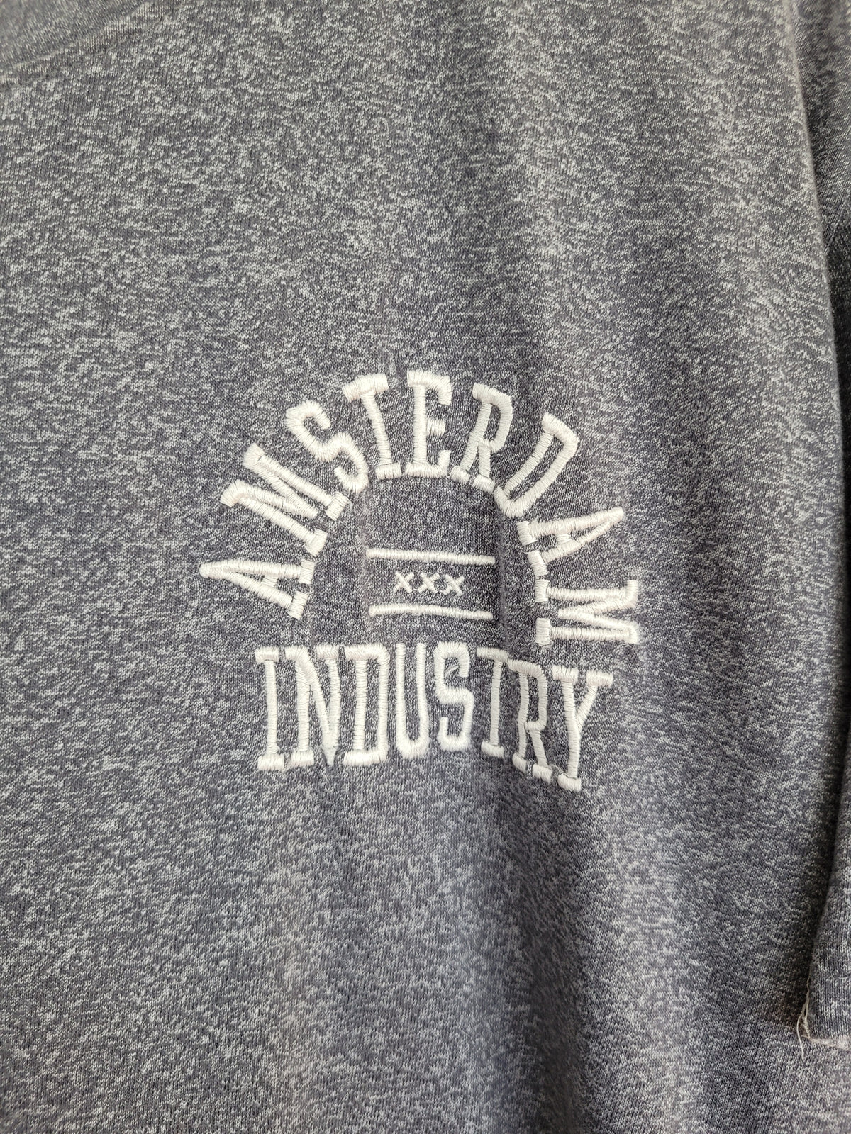 Amsterdam Industry XL Blue Embroidered Graphic T-Shirt