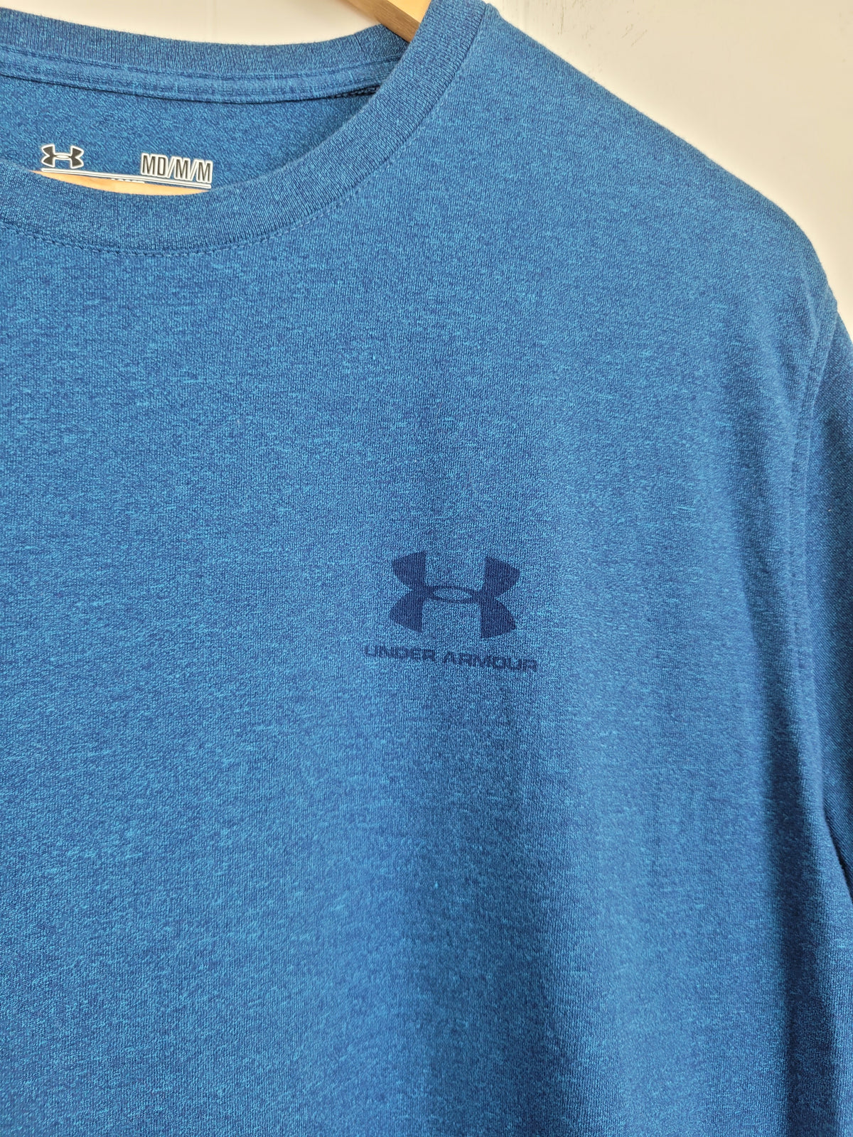 Under Armour Mens Medium Blue HeatGear Loose Fit Graphic T-Shirt