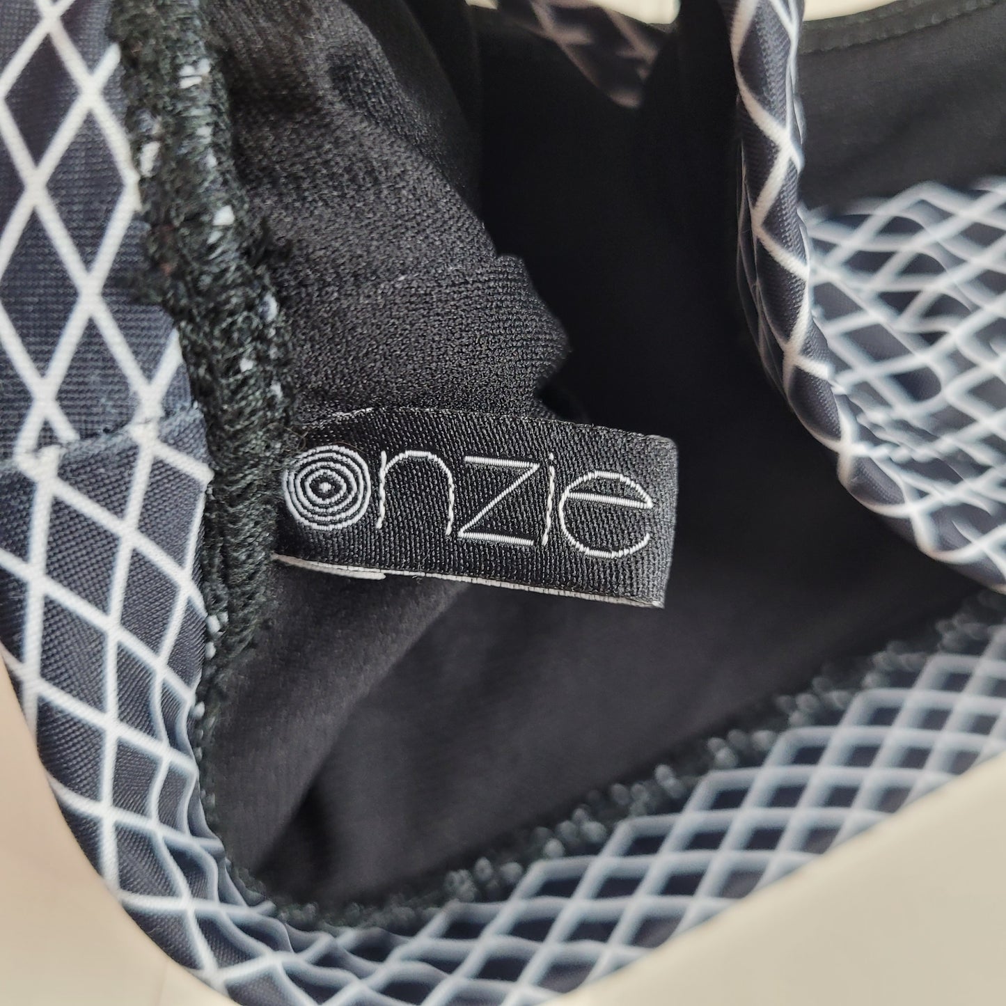 Black & White Geometric Sports Bra - Onzie (Medium)