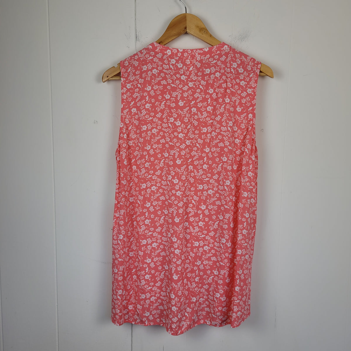 Coral Floral Sleeveless Blouse - Thyme Maternity (L)