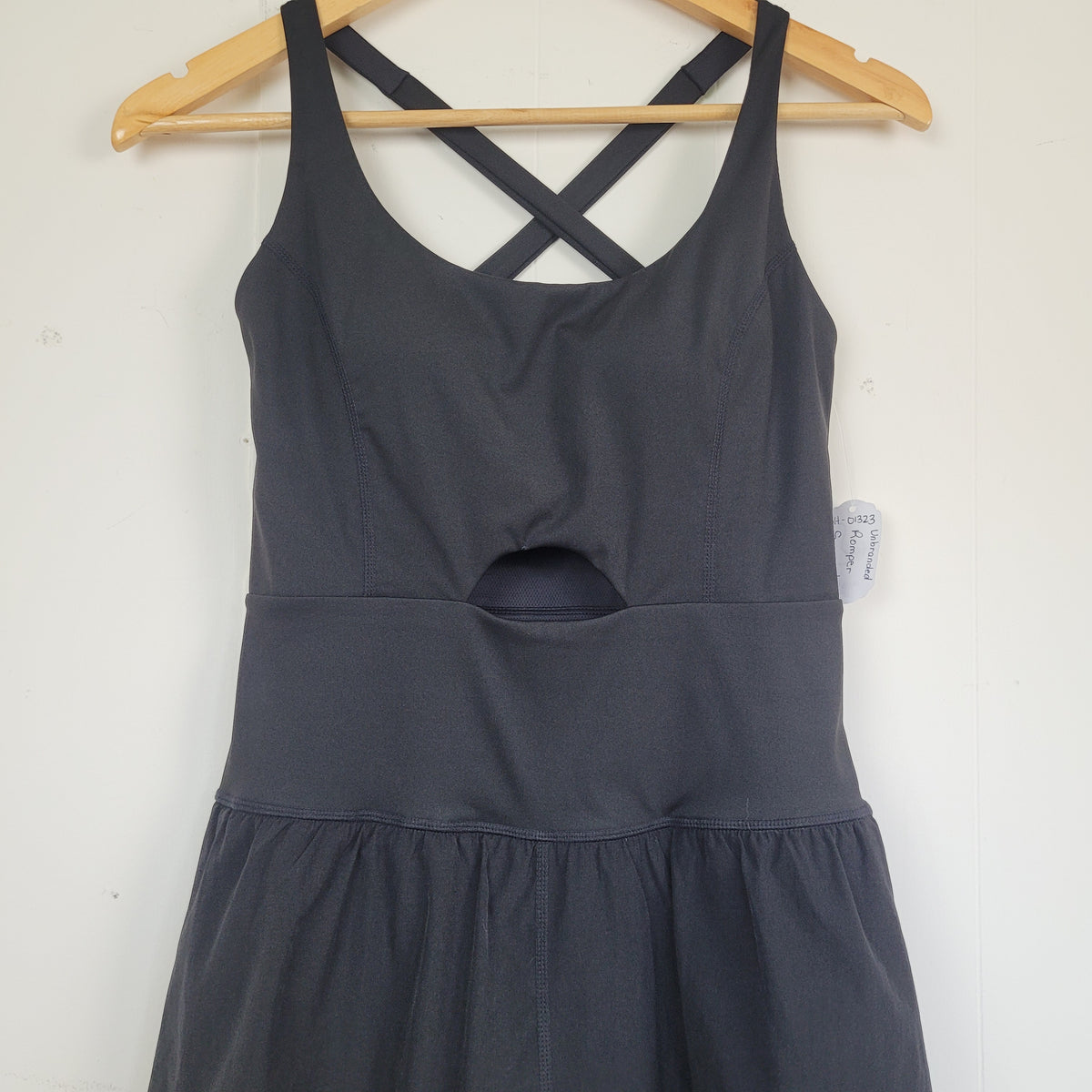 Black Cutout Athletic Romper - Unbranded (S)