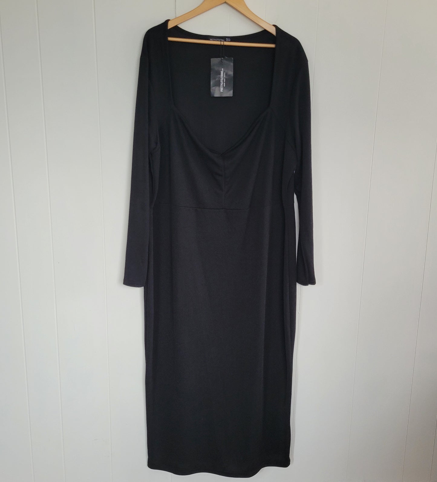 Black Long Sleeve Midi Dress – PrettyLittleThing (Plus Size 5XL)
