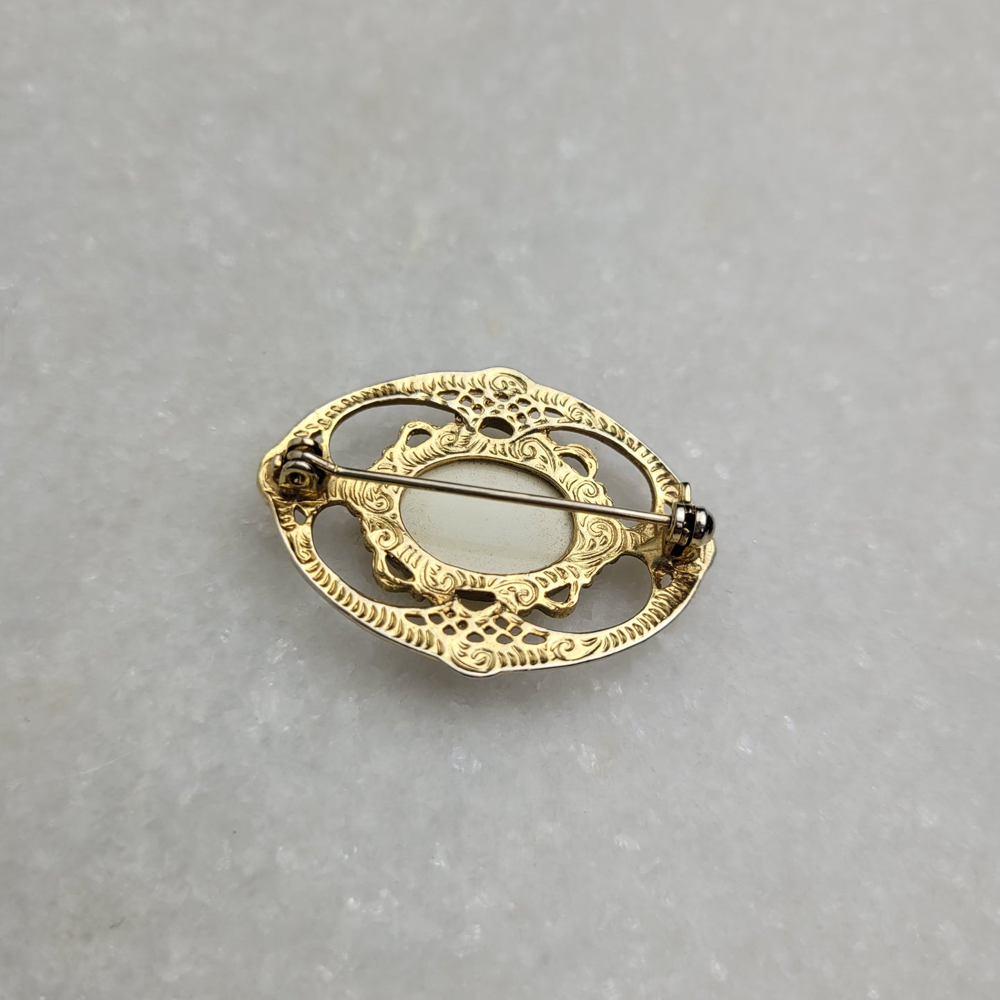 Vintage Gold Tone Faux Mother of Pearl Oval Brooch