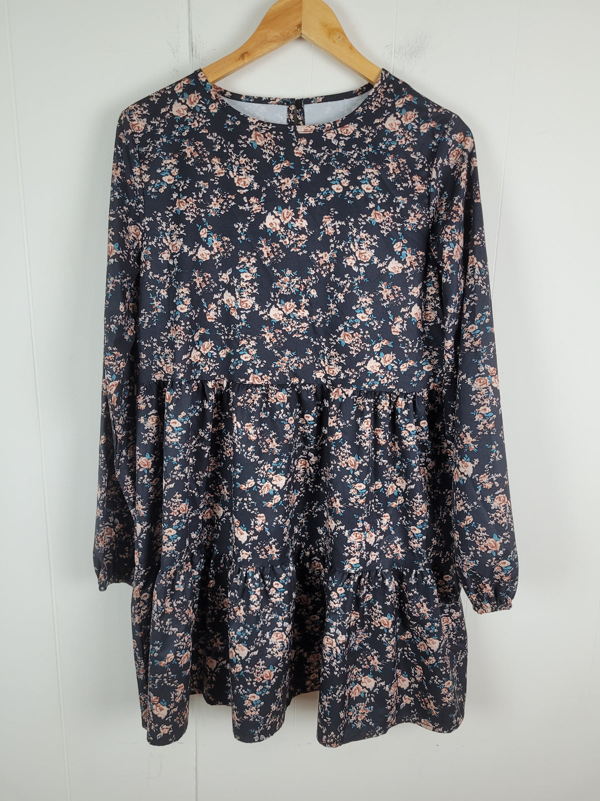 Unbranded Large Black Floral Tiered Long Sleeve Mini Dress