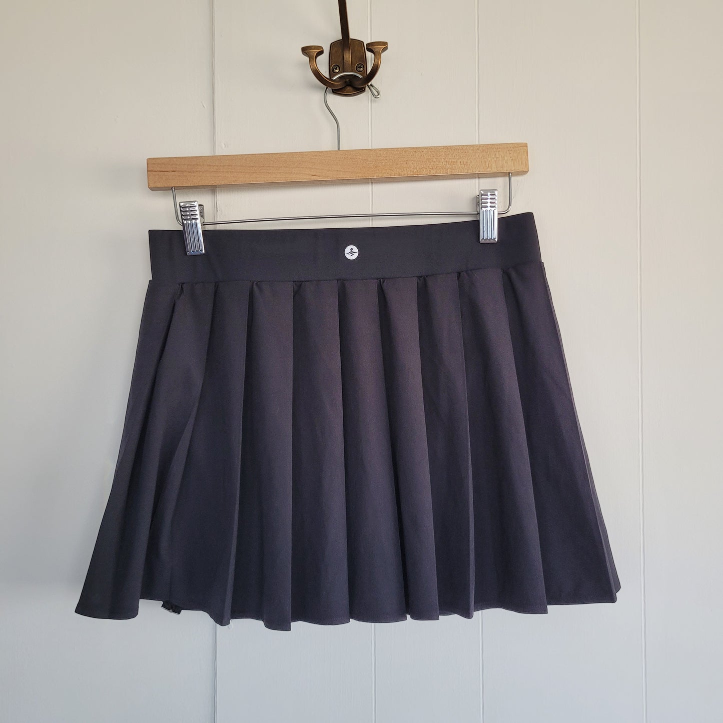 Black Pleated Active Skirt - Built-In Shorts - Halara (Size M)