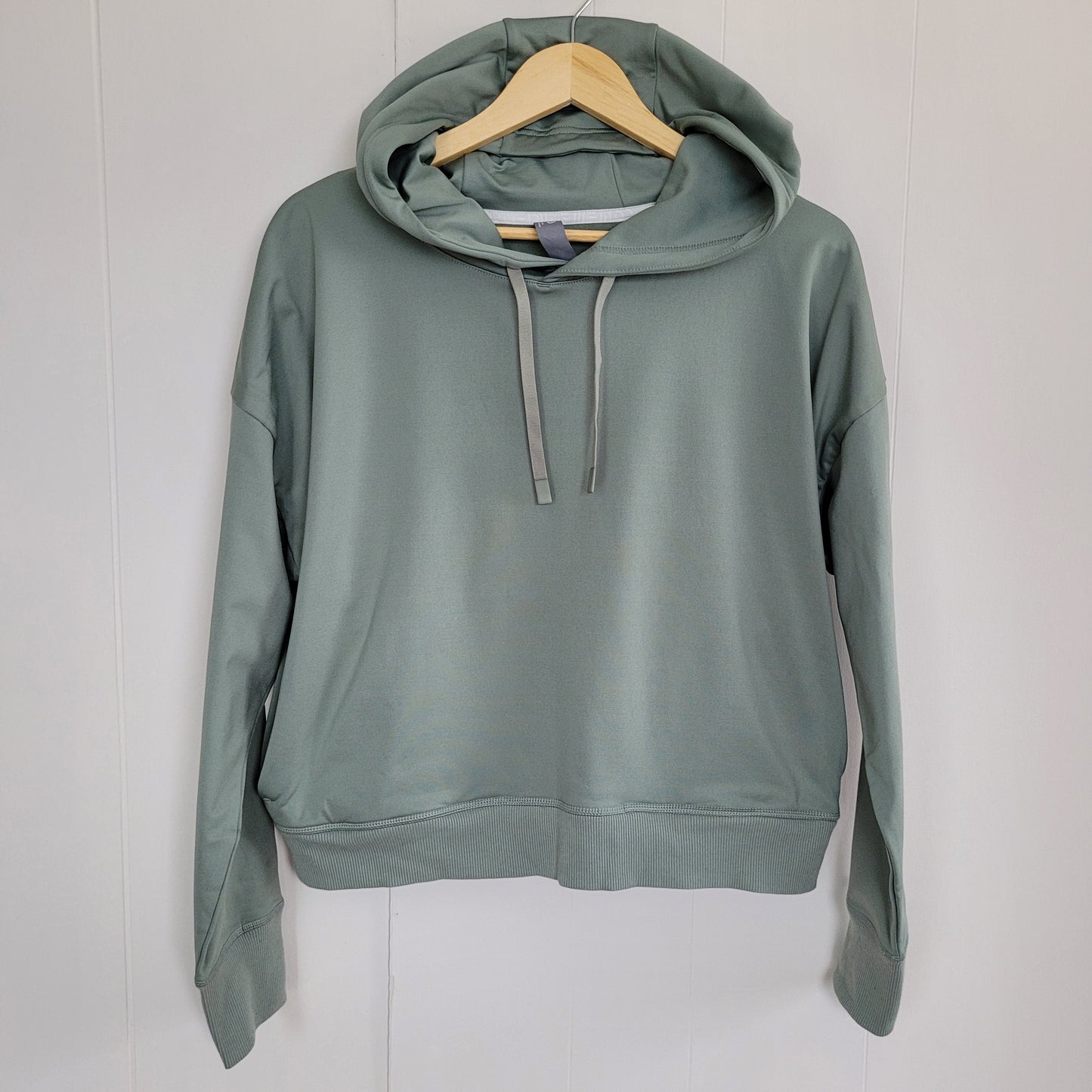 Sage Green Cropped Hoodie - FWD (Size M)