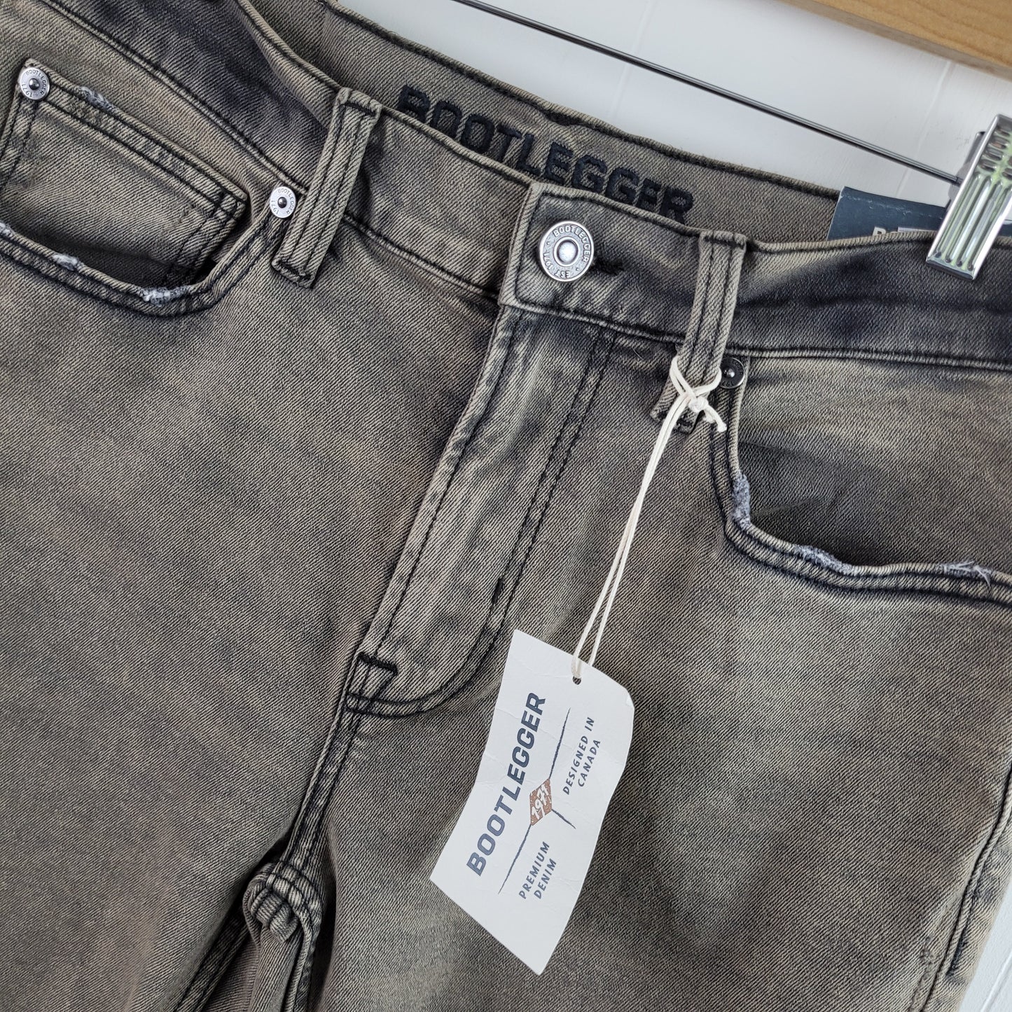 Grey Straight Leg Denim - Bootlegger (Size 31)