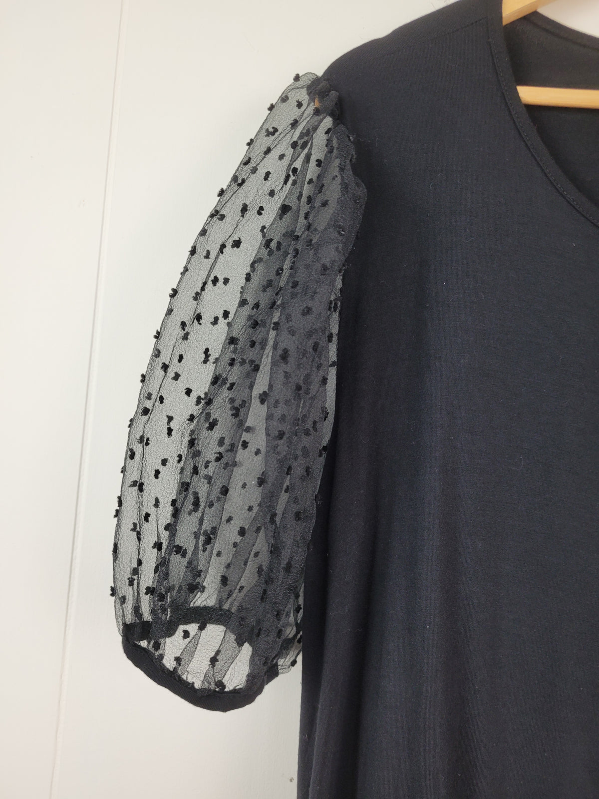 Kim & Cami 1X Black Sheer Swiss Dot Puff Sleeve Top