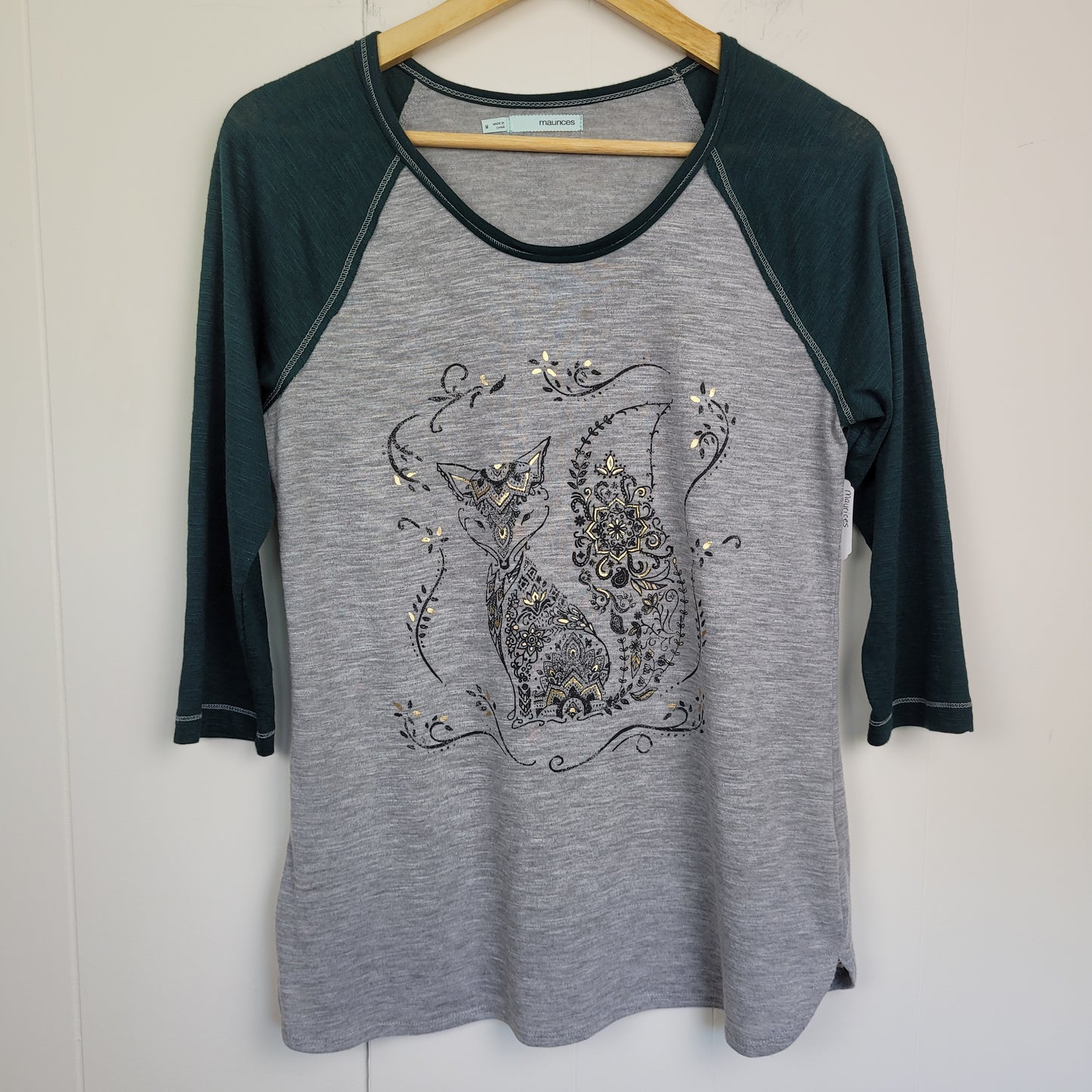 Grey & Teal Fox Graphic Raglan Top - Maurices (M)