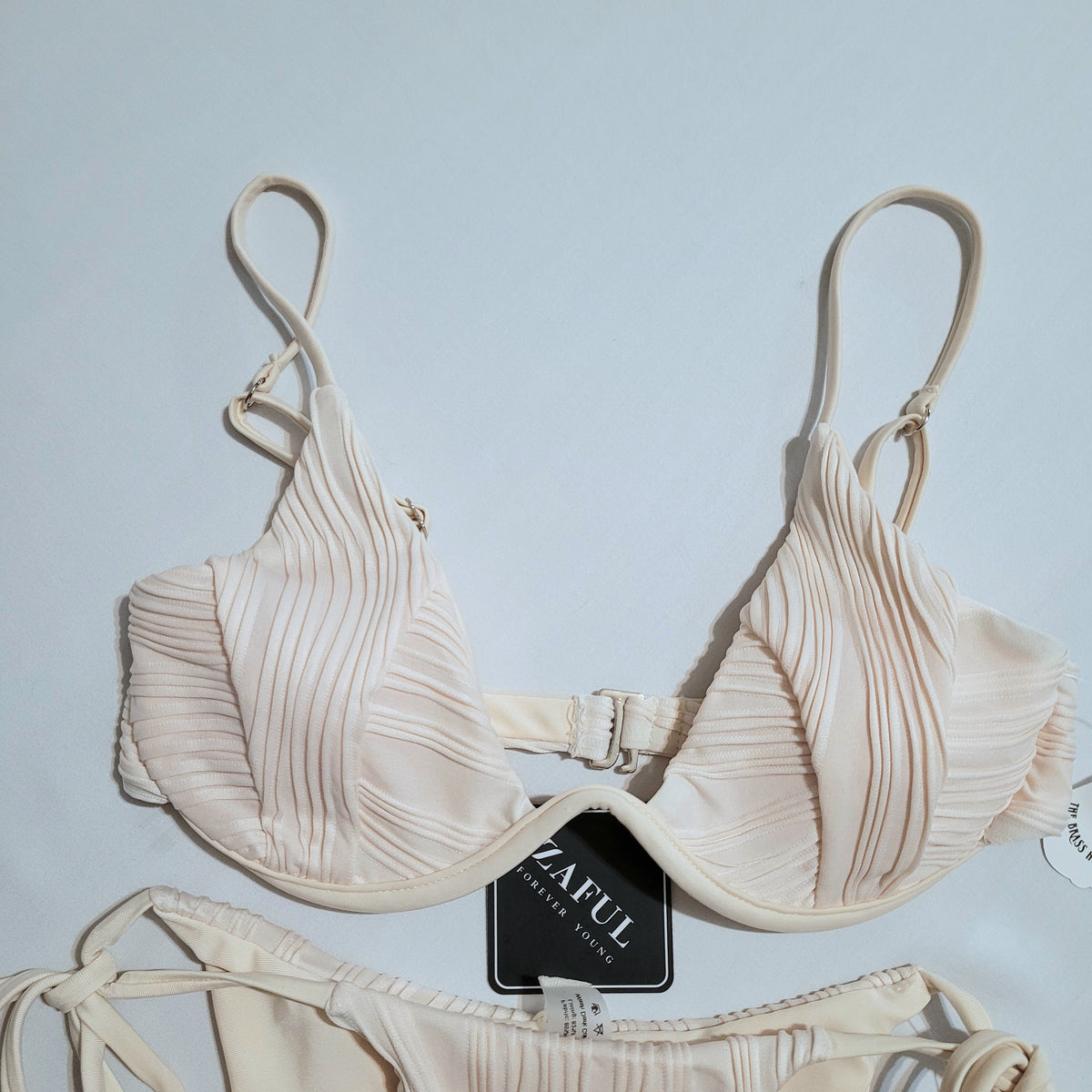 Cream Ruched Underwire Bikini Set - Zaful (XS)