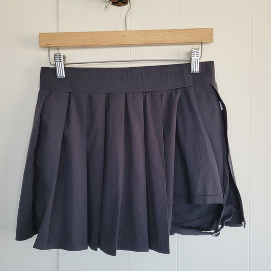 Black Pleated Active Skirt - Built-In Shorts - Halara (Size M)