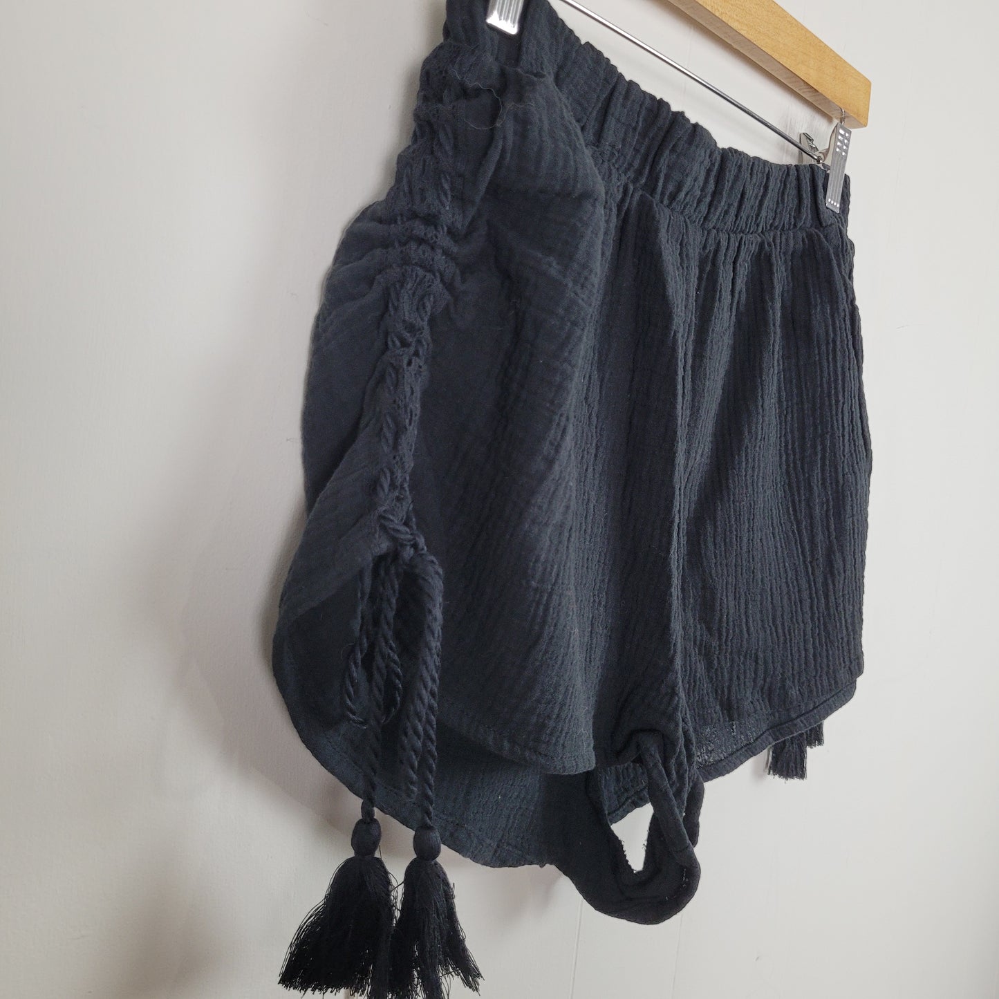 Black Cotton Gauze Tassel Shorts - Ardene(Large)