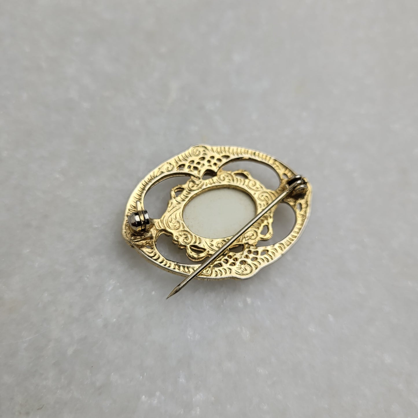 Vintage Gold Tone Faux Mother of Pearl Oval Brooch