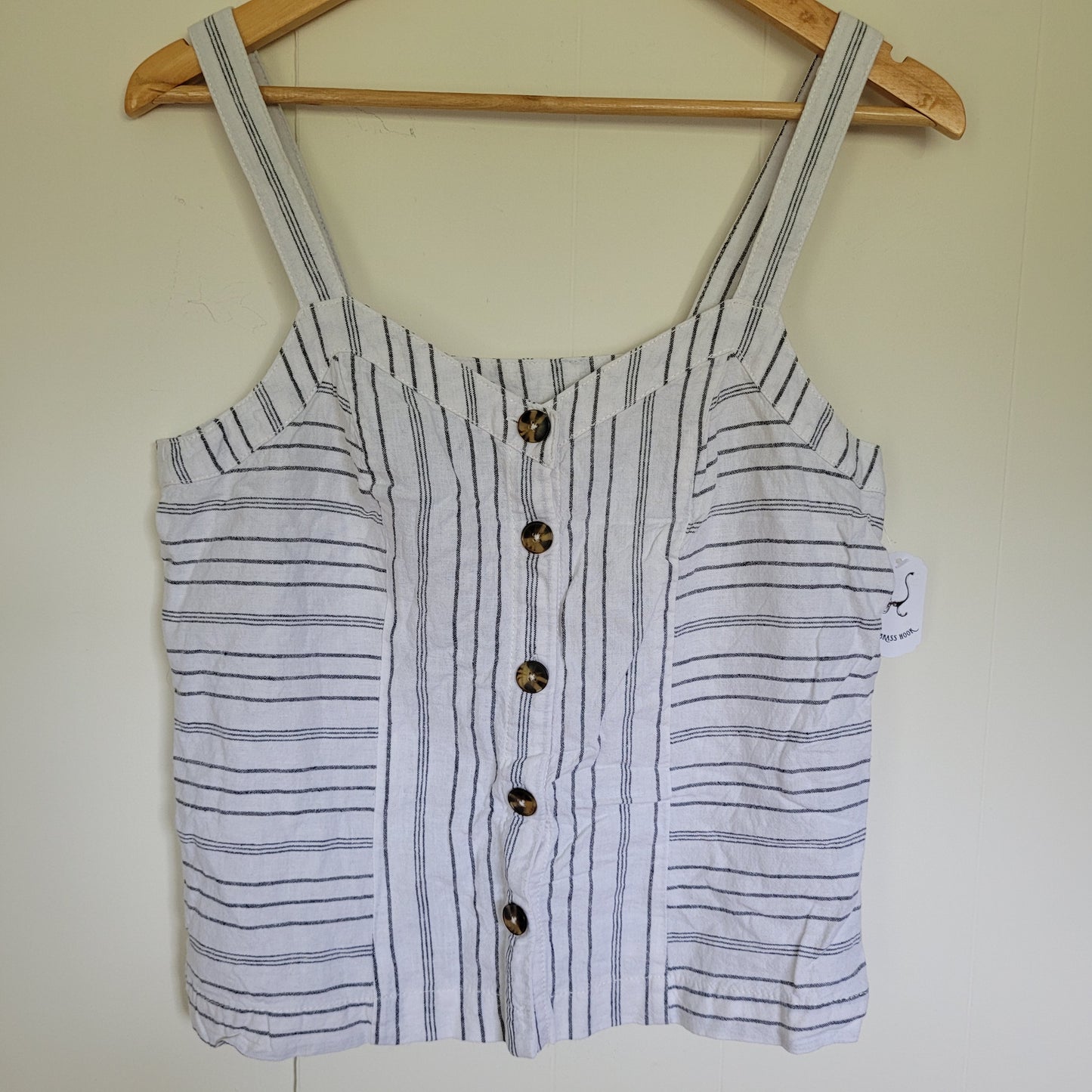 White Stripe Button Front Tank - Reitmans (M)