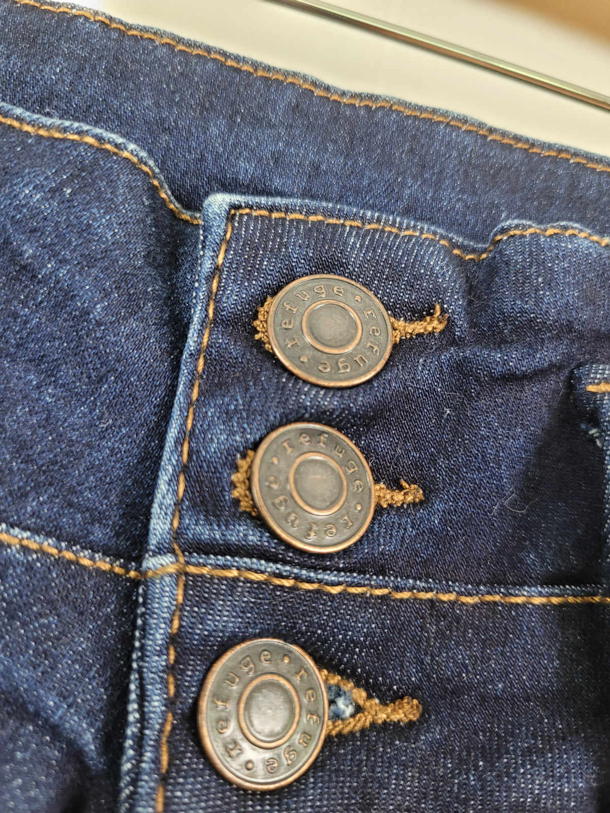 Refuge Ibiza Size 0 Ultra High Rise Push-Up Distressed Skinny Jeans